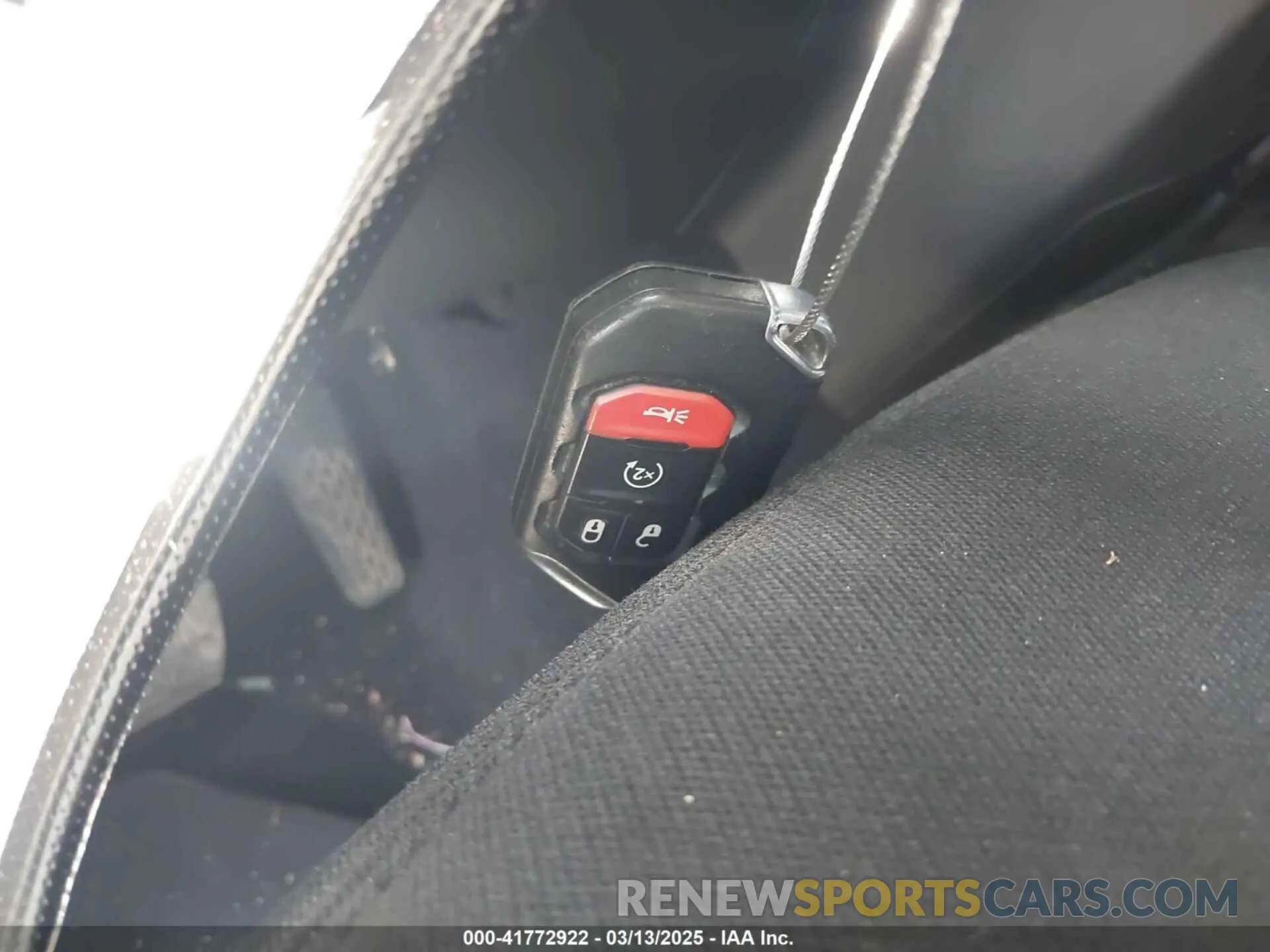 11 Photograph of a damaged car 1C4HJXDG5NW180130 JEEP WRANGLER UNLIMITED 2022