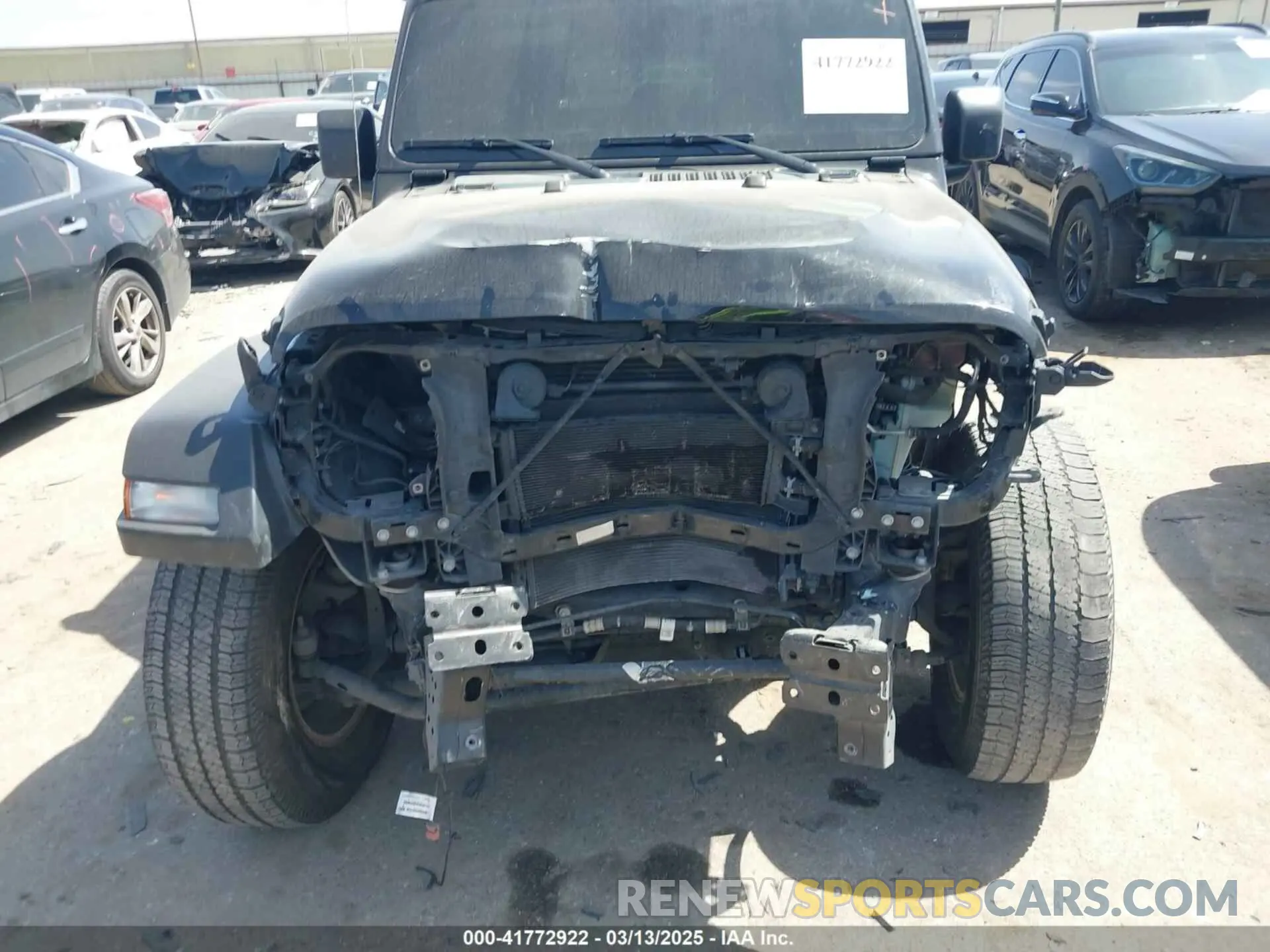 17 Photograph of a damaged car 1C4HJXDG5NW180130 JEEP WRANGLER UNLIMITED 2022