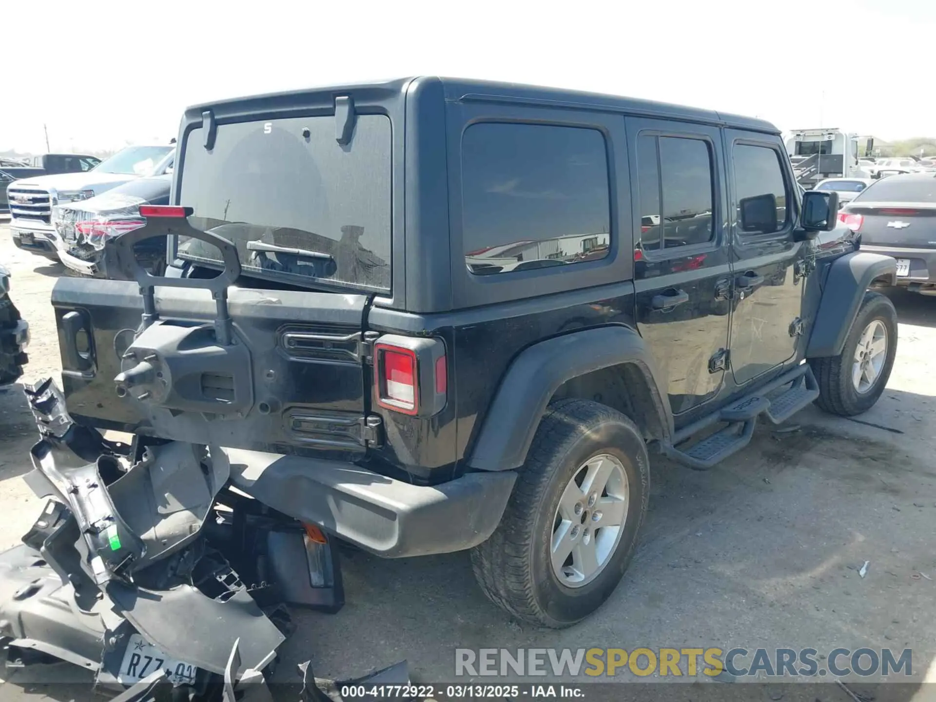 4 Photograph of a damaged car 1C4HJXDG5NW180130 JEEP WRANGLER UNLIMITED 2022