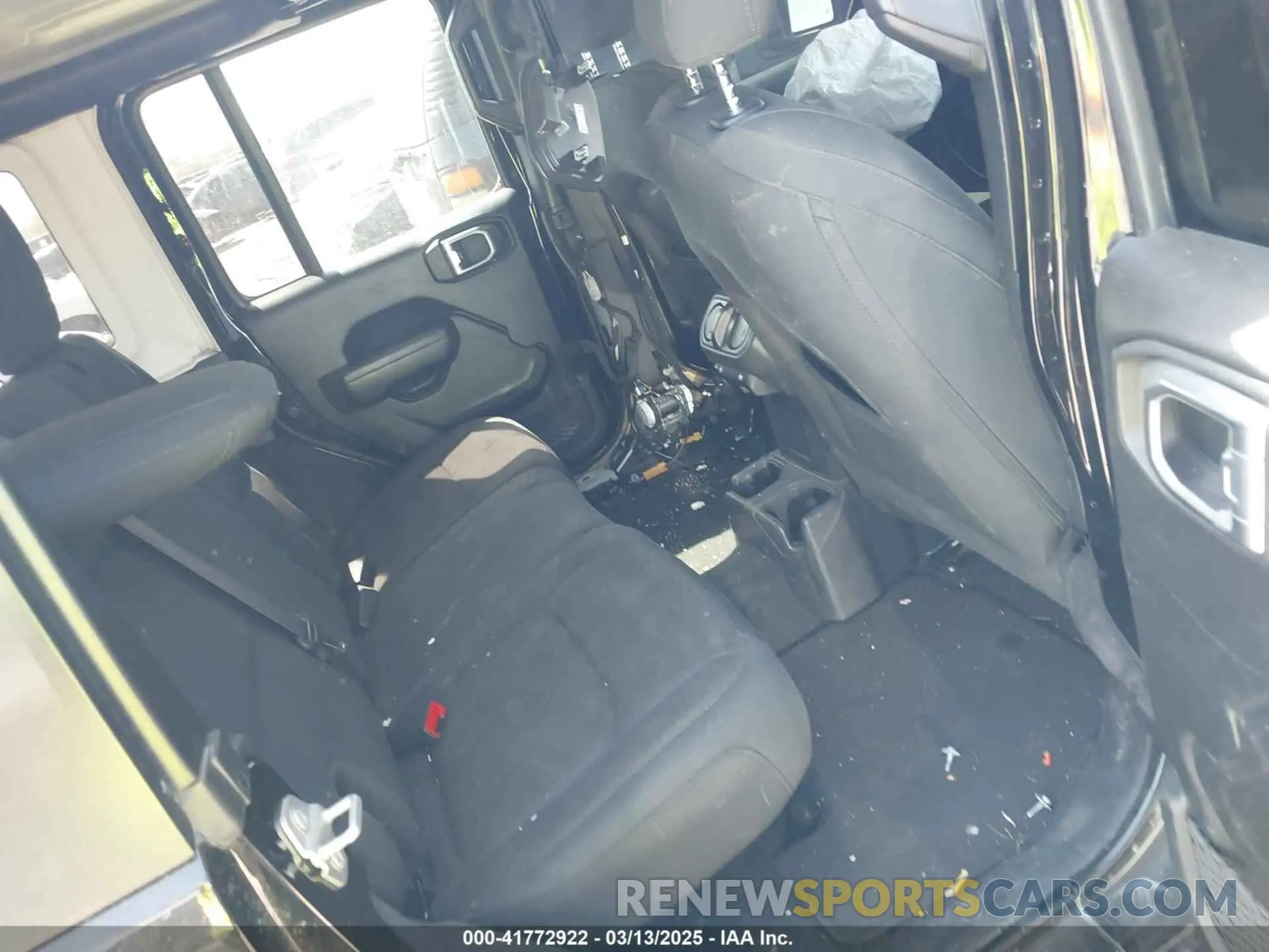8 Photograph of a damaged car 1C4HJXDG5NW180130 JEEP WRANGLER UNLIMITED 2022