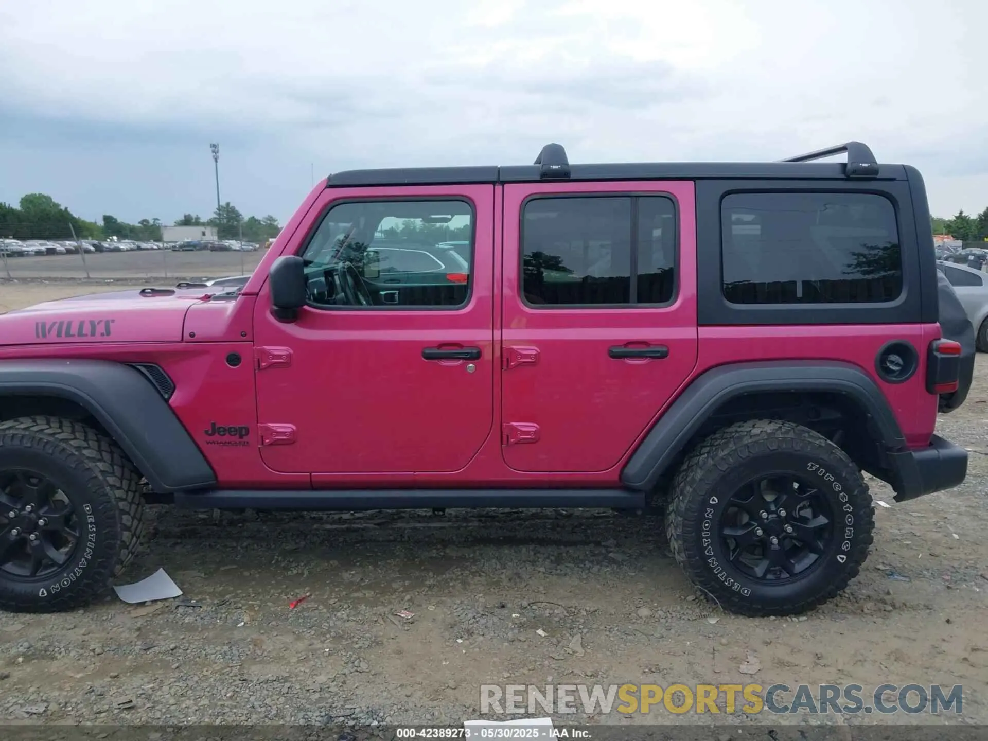 13 Photograph of a damaged car 1C4HJXDGXNW102460 JEEP WRANGLER UNLIMITED 2022