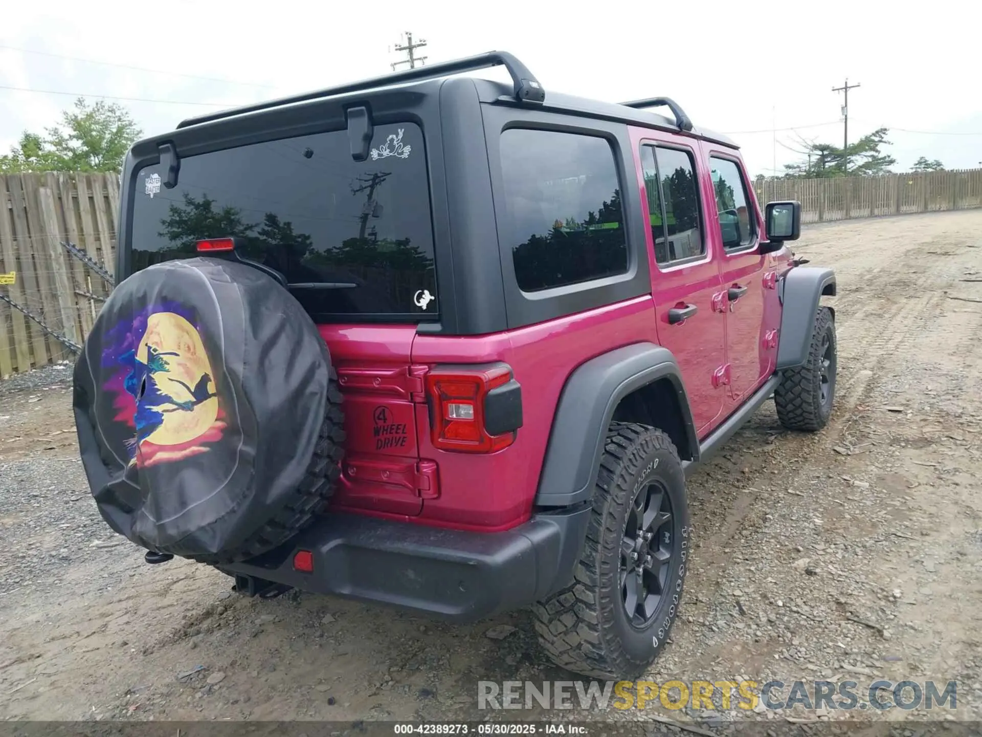 4 Photograph of a damaged car 1C4HJXDGXNW102460 JEEP WRANGLER UNLIMITED 2022