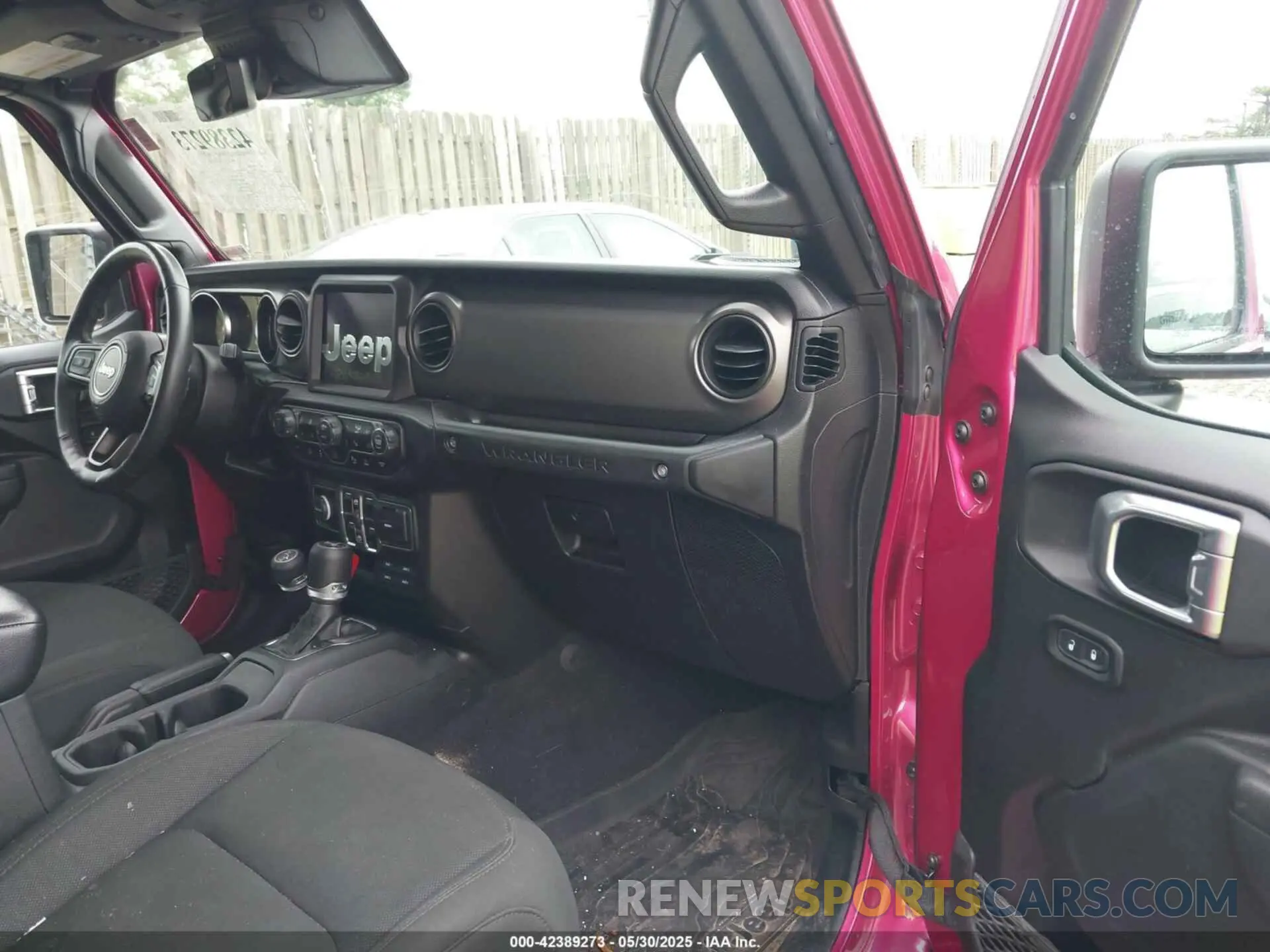 5 Photograph of a damaged car 1C4HJXDGXNW102460 JEEP WRANGLER UNLIMITED 2022