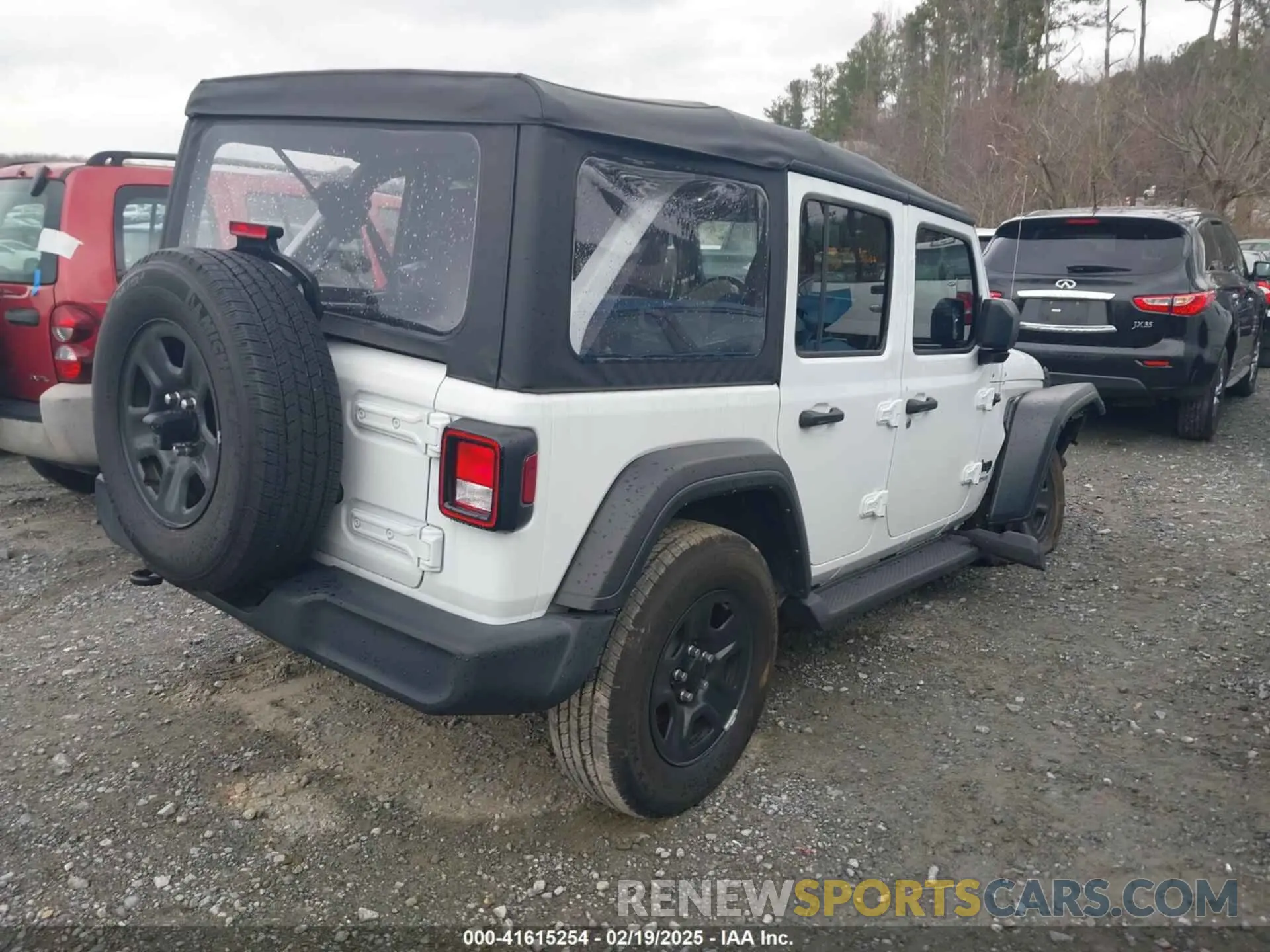 4 Photograph of a damaged car 1C4HJXDN1NW175134 JEEP WRANGLER UNLIMITED 2022