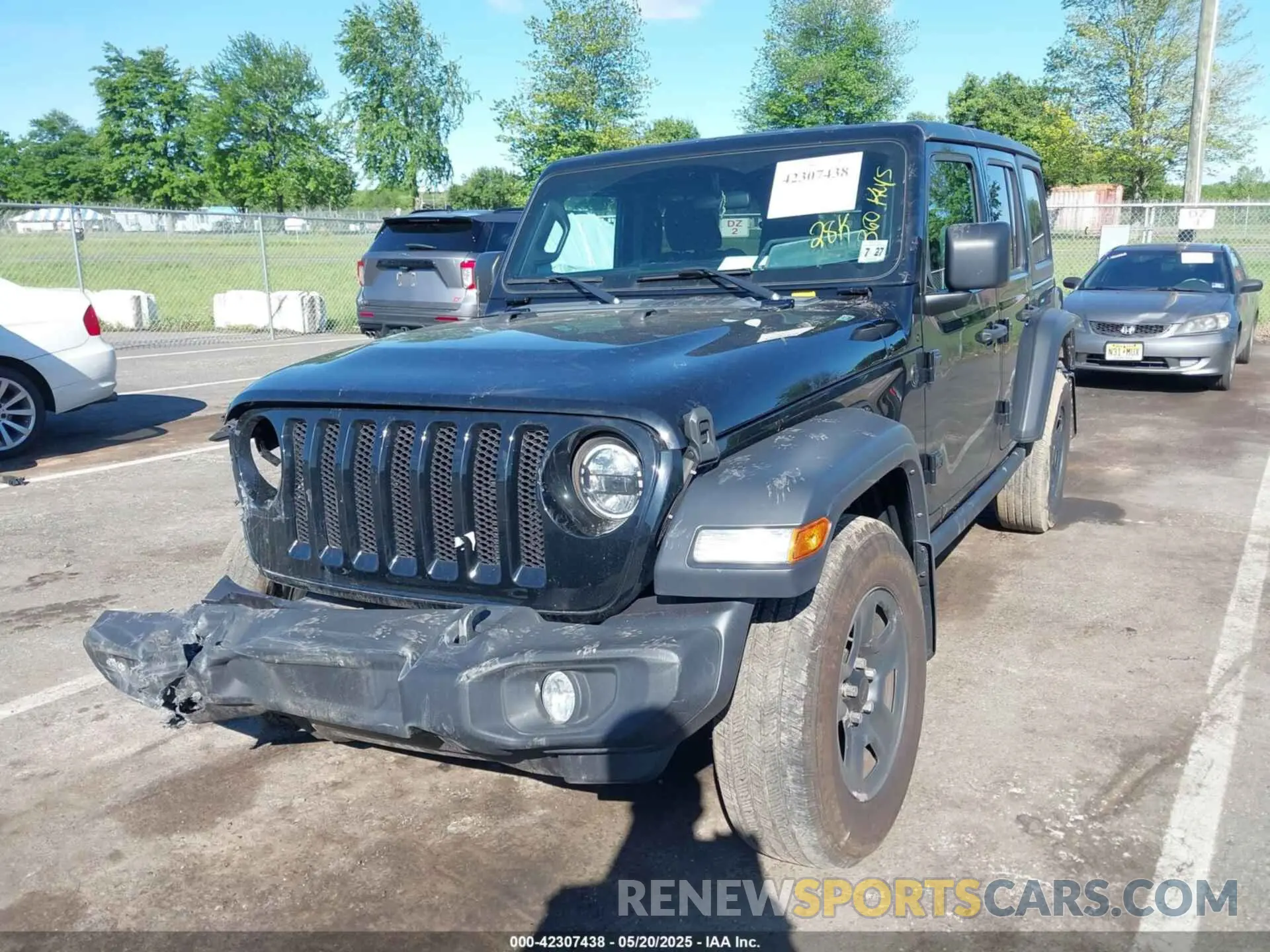 2 Photograph of a damaged car 1C4HJXDN4NW255589 JEEP WRANGLER UNLIMITED 2022