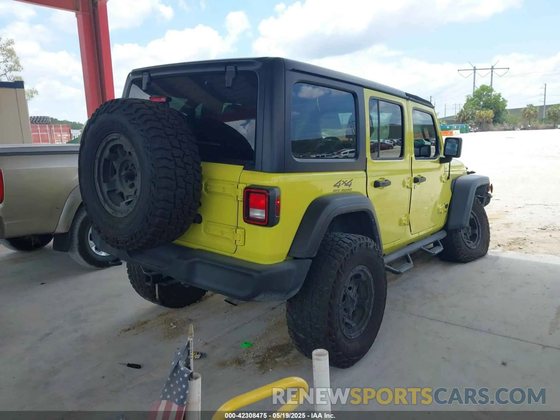 4 Фотография поврежденного автомобиля 1C4HJXDN7NW258132 JEEP WRANGLER UNLIMITED 2022