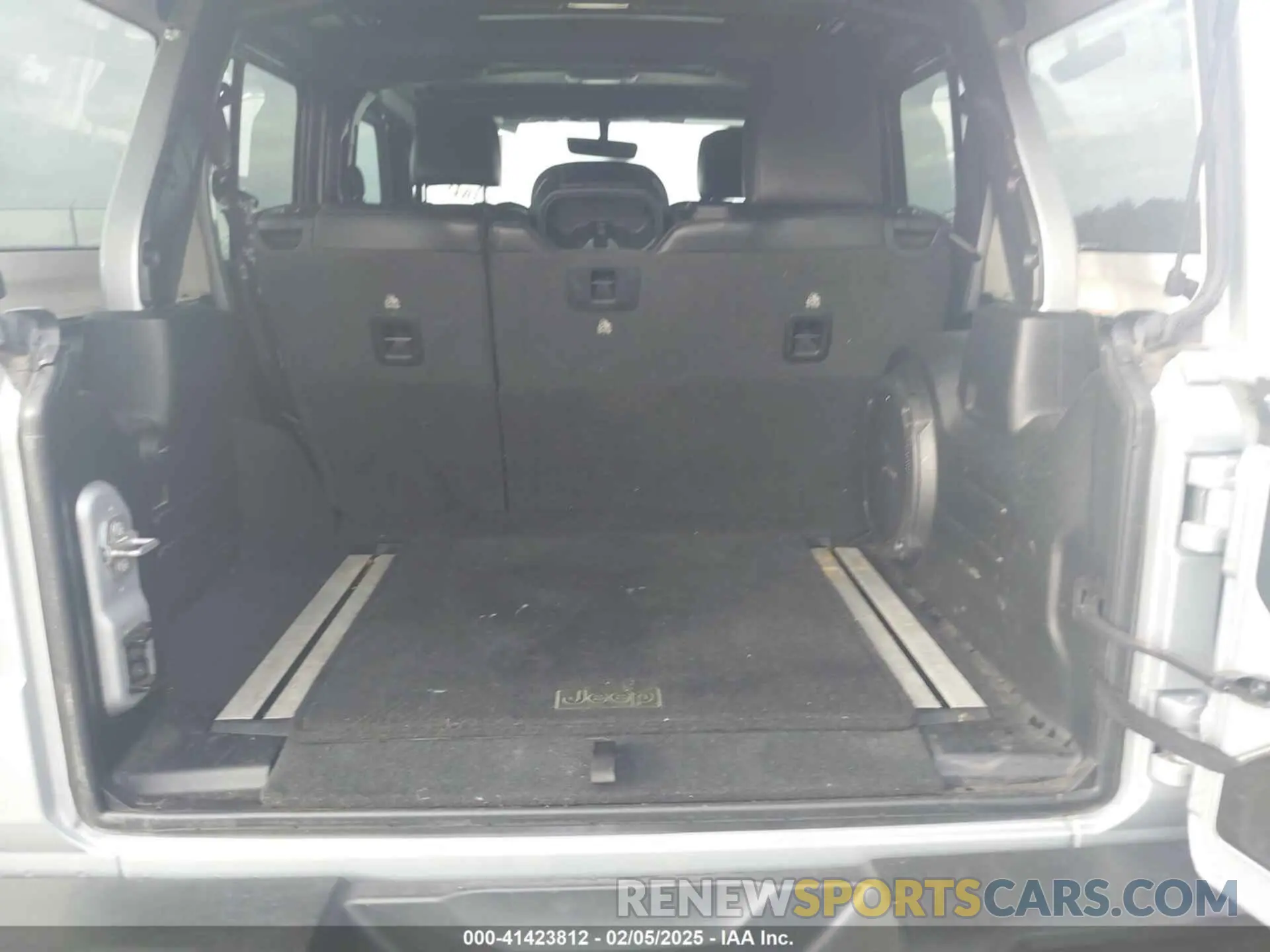 7 Photograph of a damaged car 1C4HJXEG2NW254523 JEEP WRANGLER UNLIMITED 2022