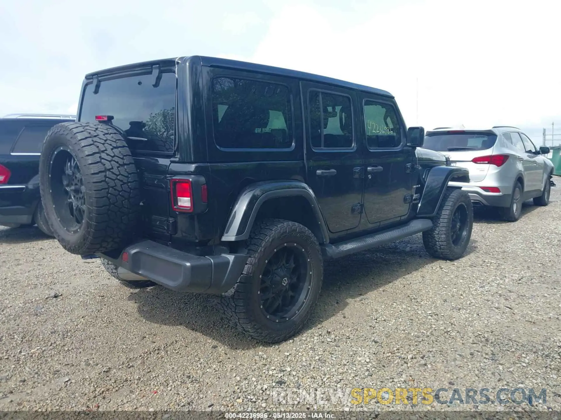 4 Фотография поврежденного автомобиля 1C4HJXEG6NW195167 JEEP WRANGLER UNLIMITED 2022