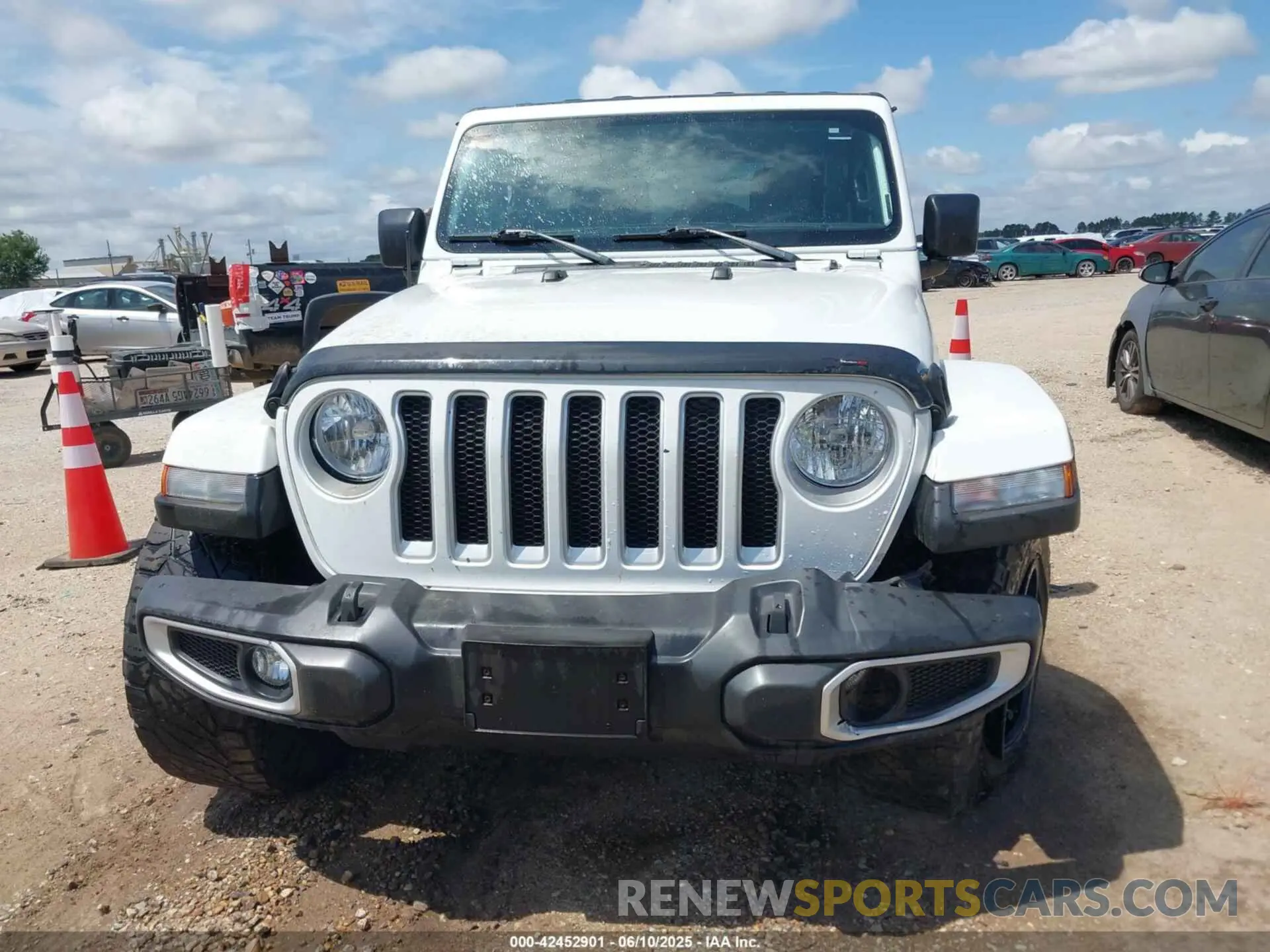 12 Photograph of a damaged car 1C4HJXEN5NW144922 JEEP WRANGLER UNLIMITED 2022