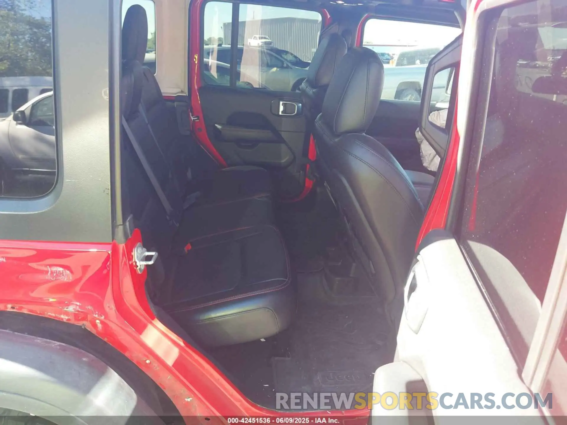 8 Photograph of a damaged car 1C4HJXFG0NW194952 JEEP WRANGLER UNLIMITED 2022