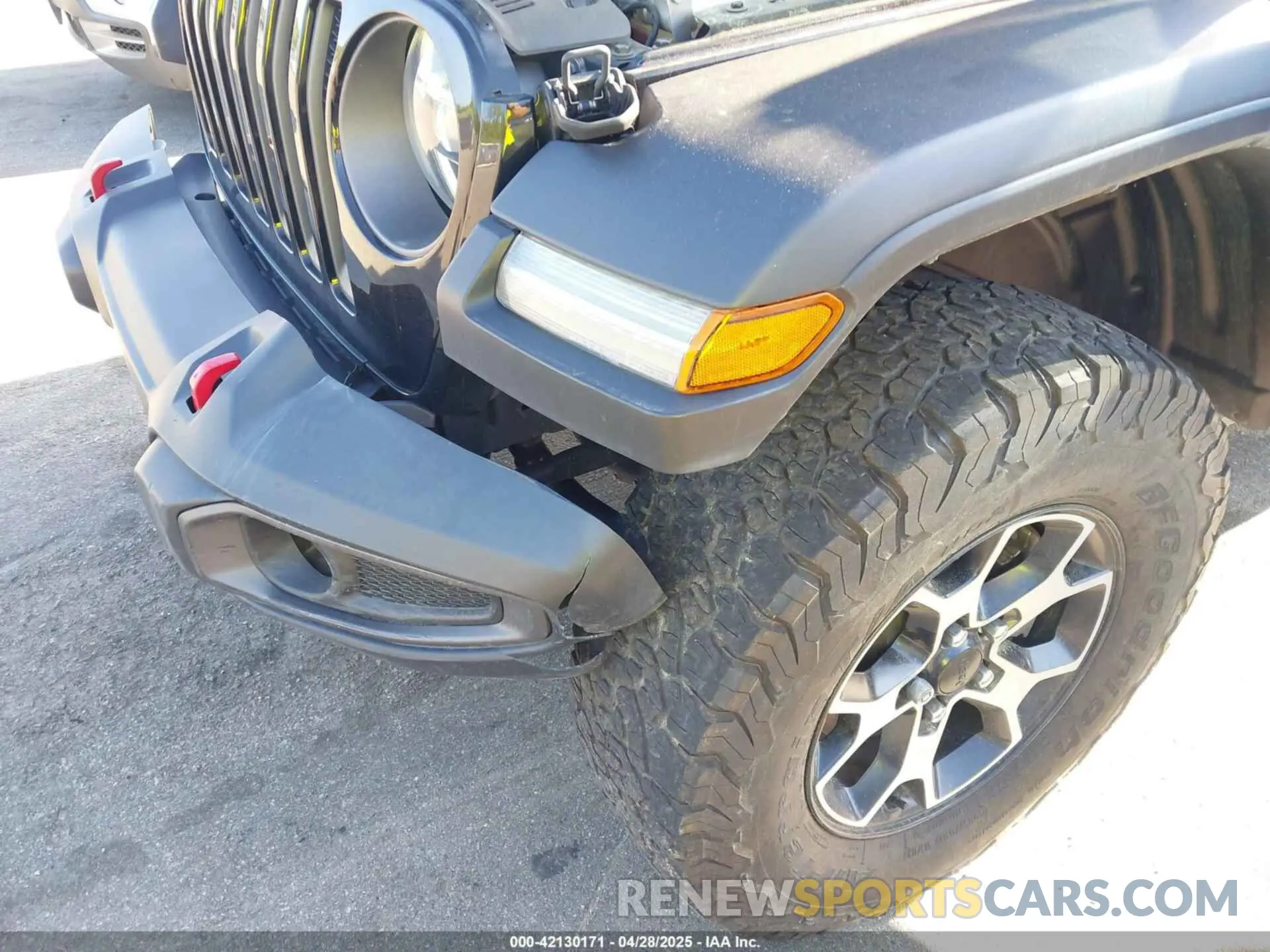 6 Photograph of a damaged car 1C4HJXFNXNW149063 JEEP WRANGLER UNLIMITED 2022