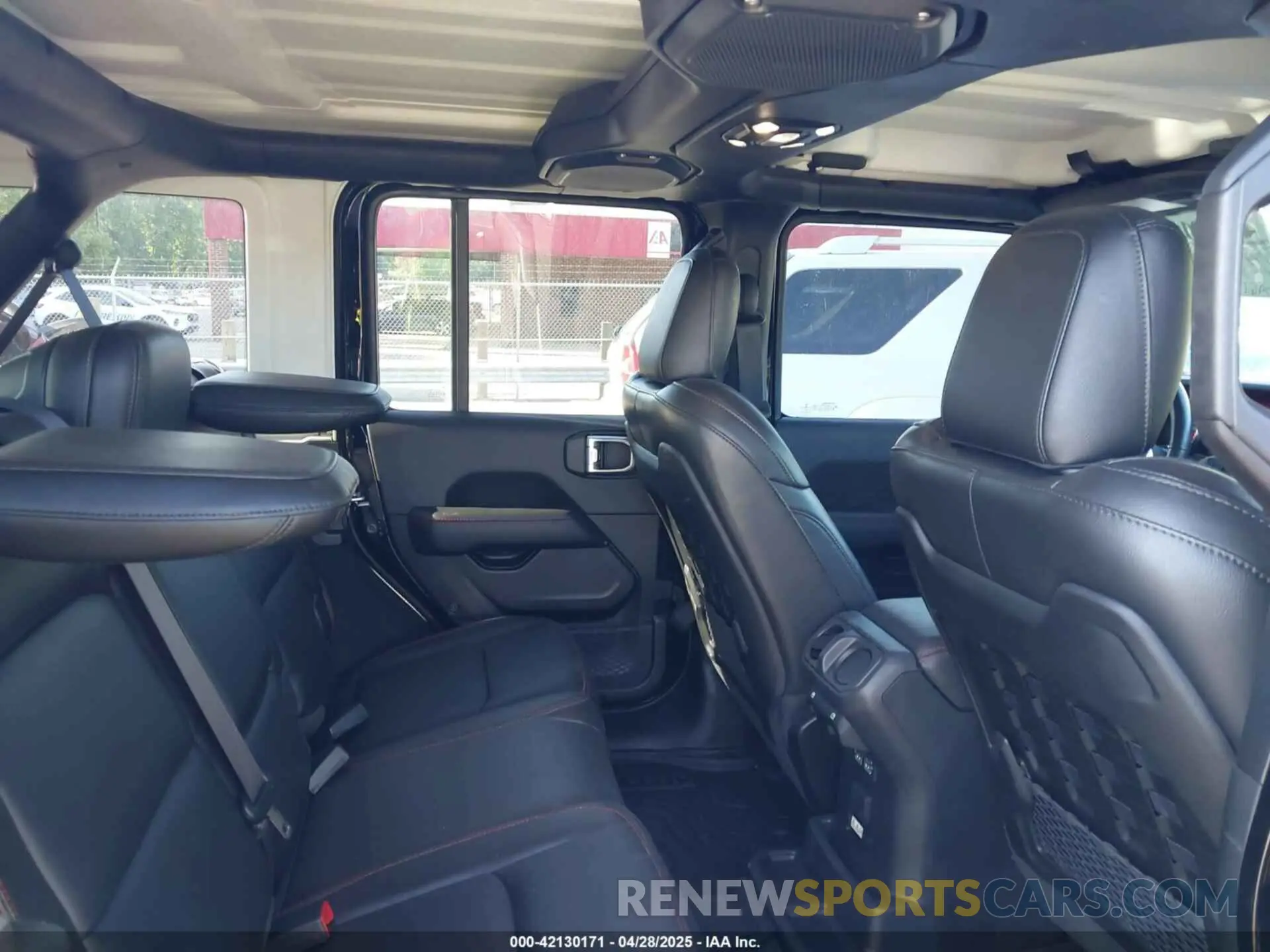 8 Photograph of a damaged car 1C4HJXFNXNW149063 JEEP WRANGLER UNLIMITED 2022