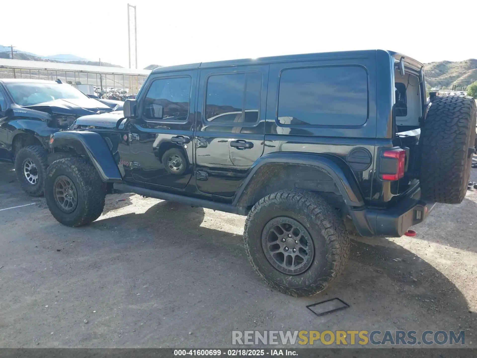 3 Фотография поврежденного автомобиля 1C4JJXFG2NW218539 JEEP WRANGLER UNLIMITED 2022