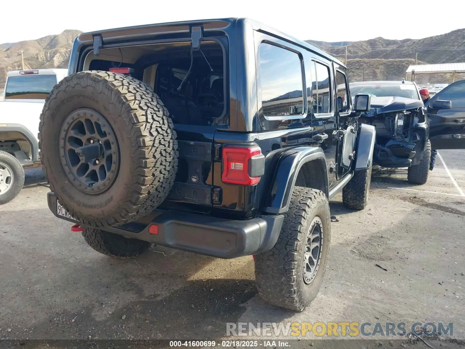 4 Фотография поврежденного автомобиля 1C4JJXFG2NW218539 JEEP WRANGLER UNLIMITED 2022