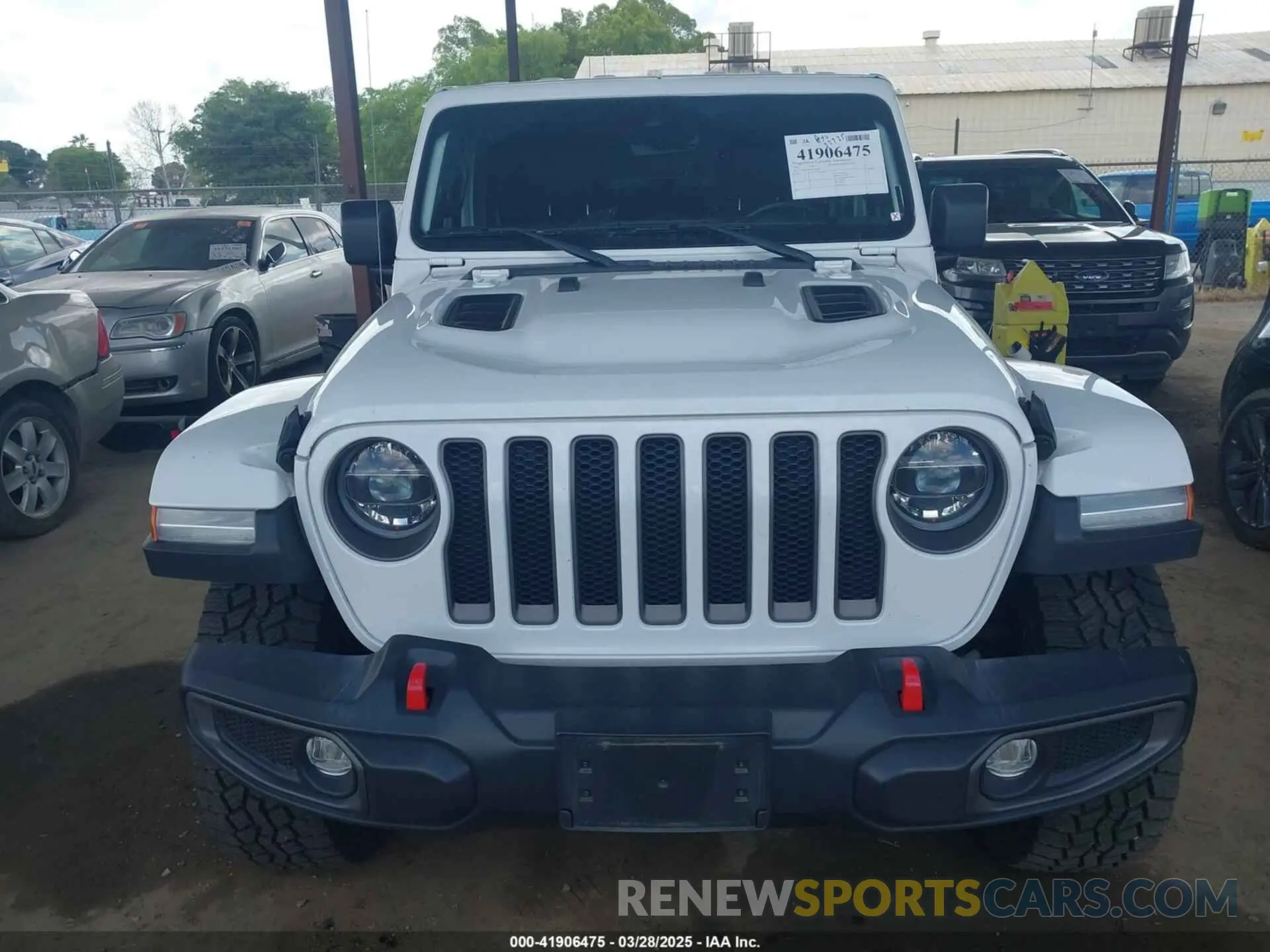 13 Photograph of a damaged car 1C4JJXFM6NW234295 JEEP WRANGLER UNLIMITED 2022