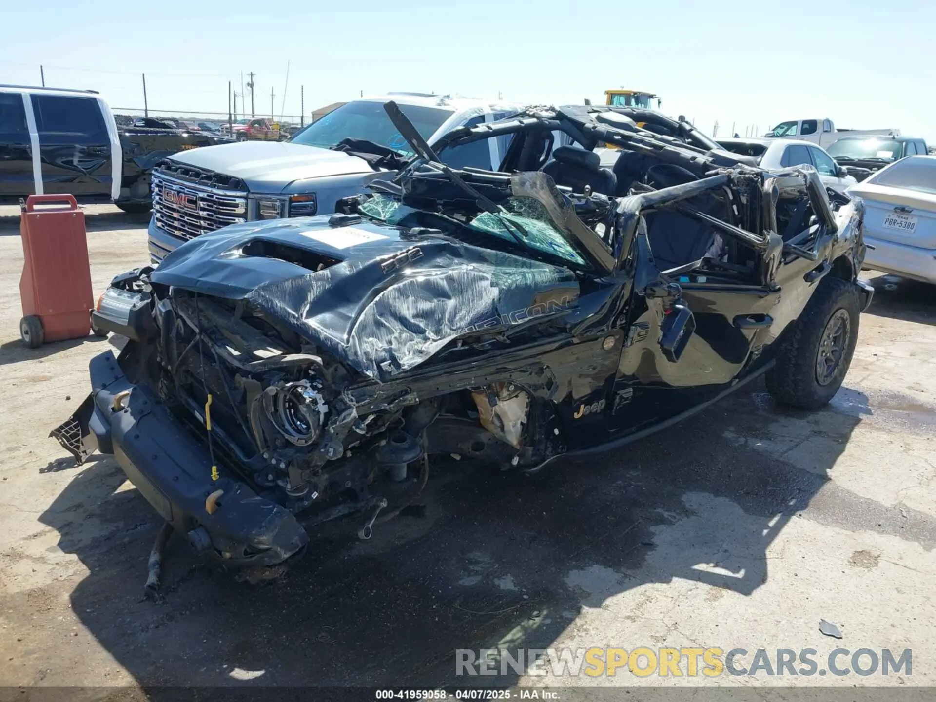 2 Photograph of a damaged car 1C4JJXSJXNW213946 JEEP WRANGLER UNLIMITED 2022