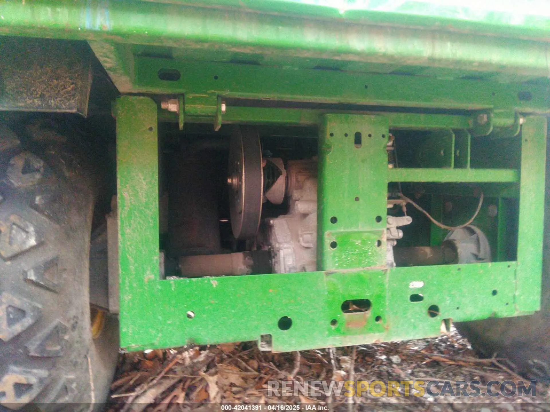 10 Photograph of a damaged car 1M04X2SJELM150682 JOHN DEERE GATOR 4S 4X2 2020