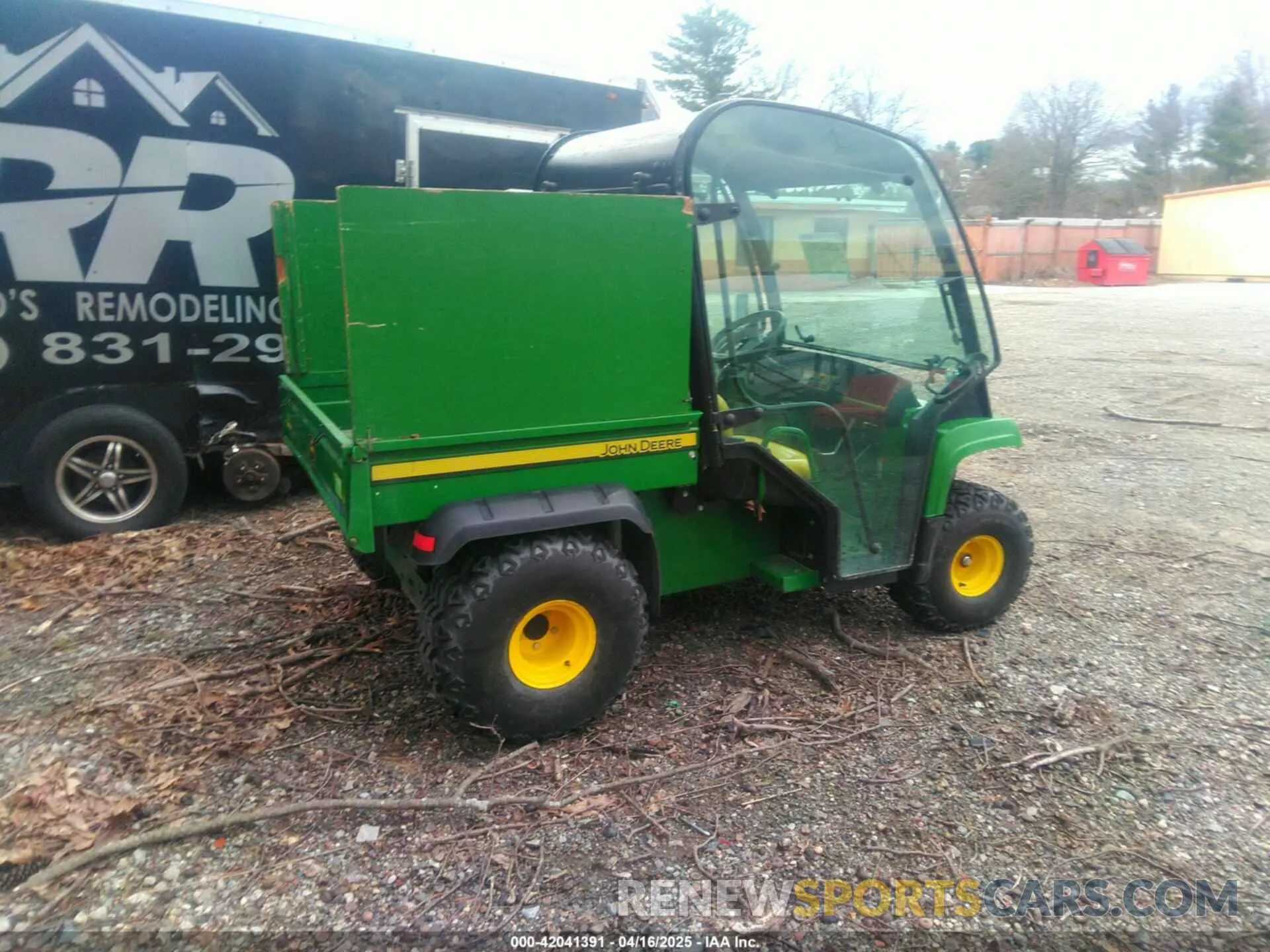 4 Photograph of a damaged car 1M04X2SJELM150682 JOHN DEERE GATOR 4S 4X2 2020