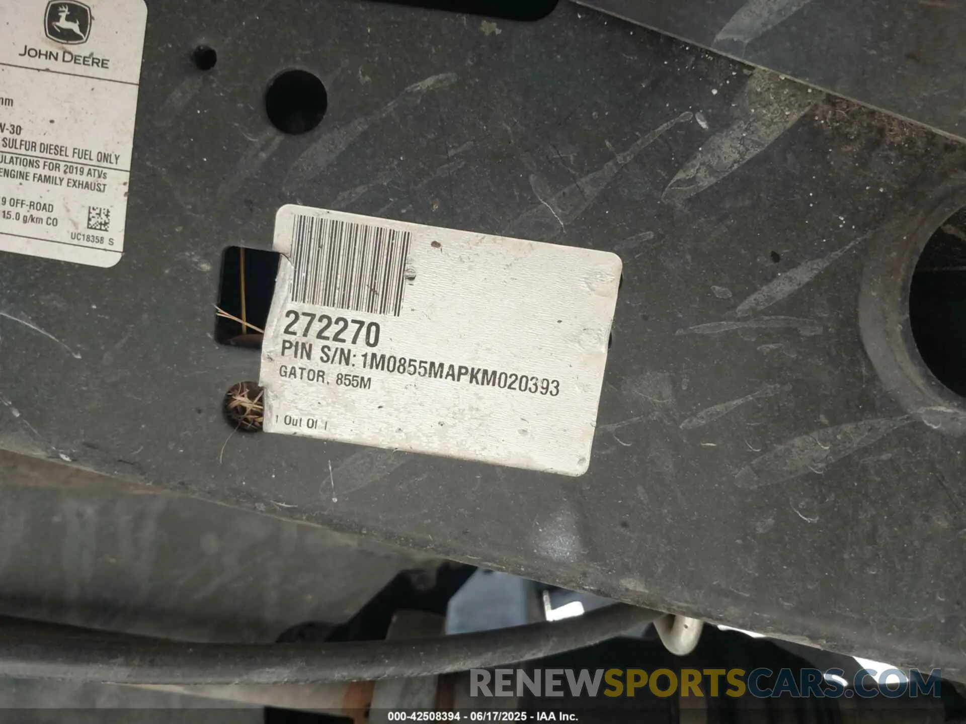 9 Photograph of a damaged car 1M0855MAPKM020393 JOHN DEERE XUV855M GATOR 2019