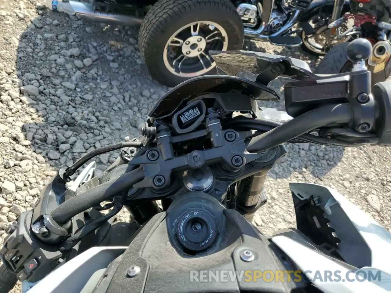 7 Фотография поврежденного автомобиля ML5ZRDF10NDA54691 KAWASAKI ZR900 F 2022