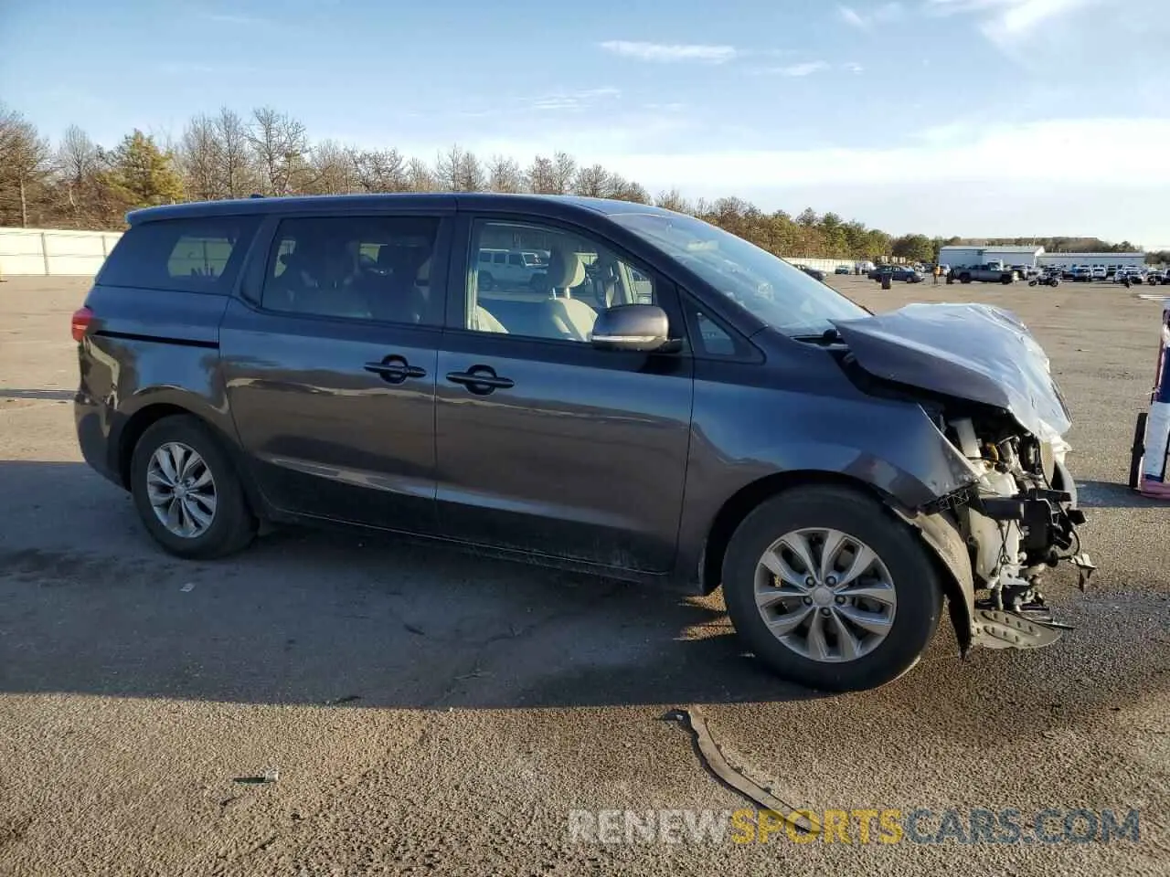 4 Фотография поврежденного автомобиля KNDMB5C13K6552475 KIA All Models 2019
