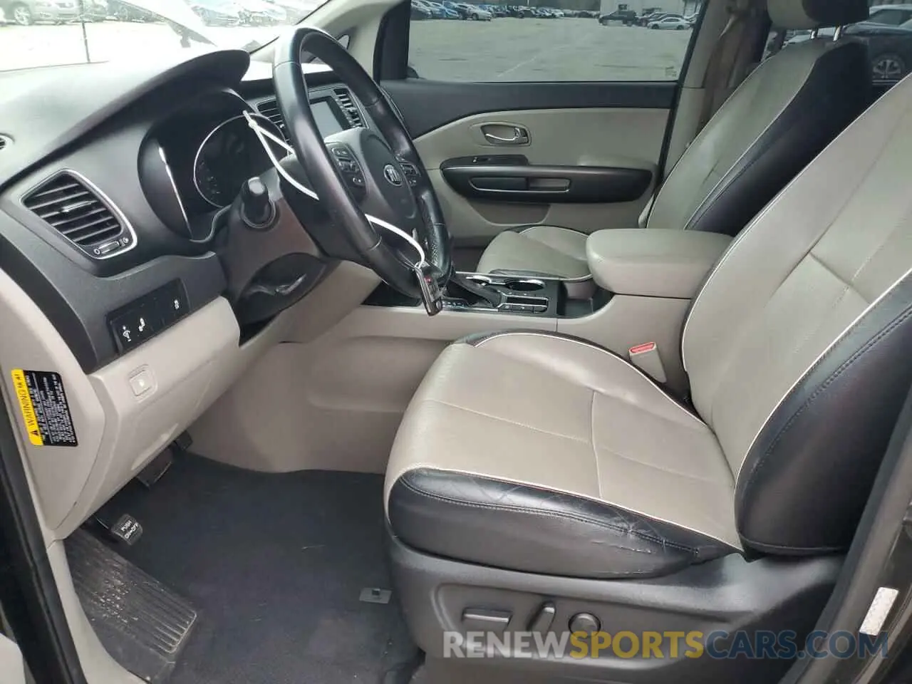 7 Фотография поврежденного автомобиля KNDMB5C15K6557709 KIA All Models 2019