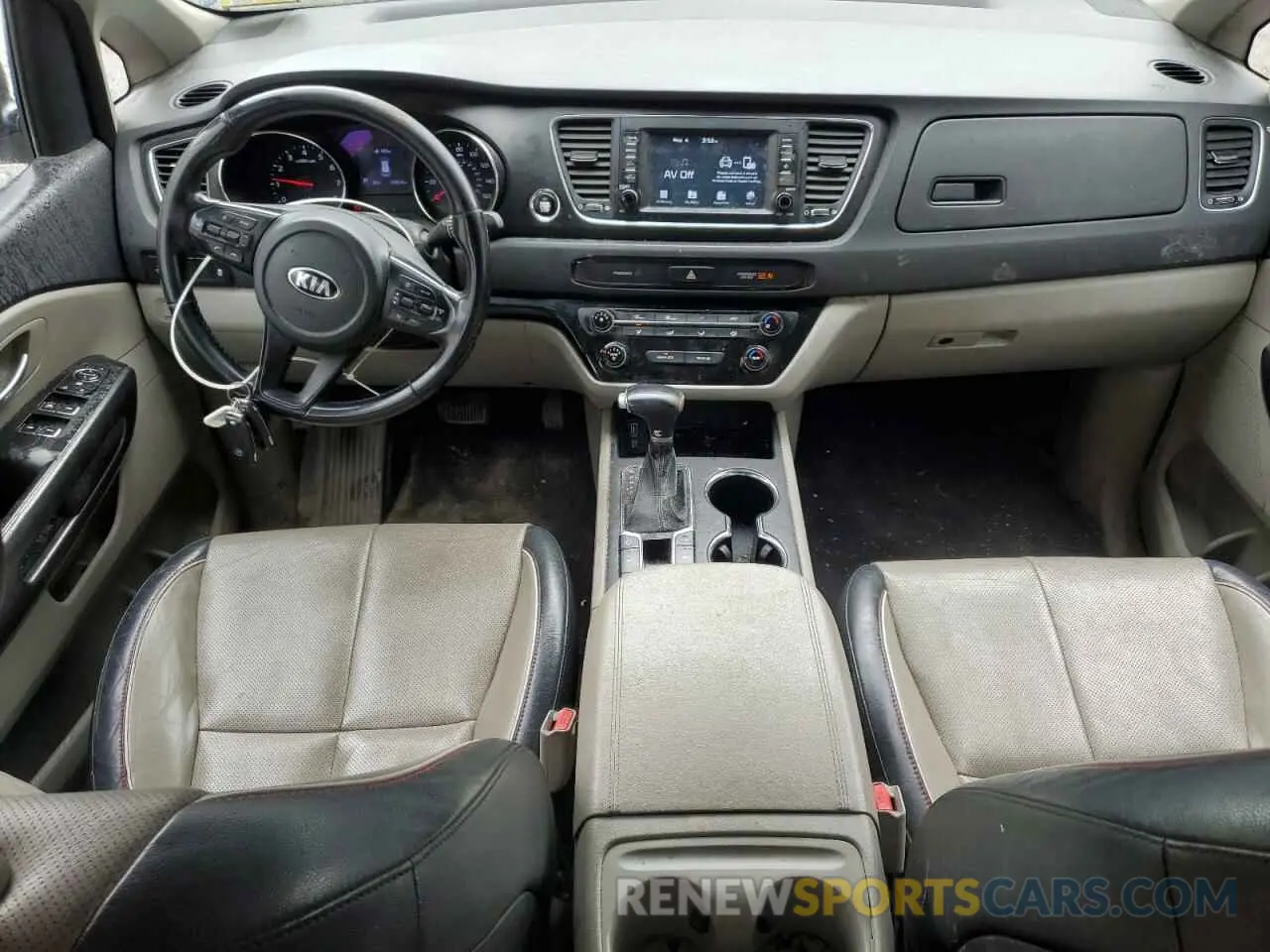 8 Photograph of a damaged car KNDMB5C17K6500783 KIA All Models 2019