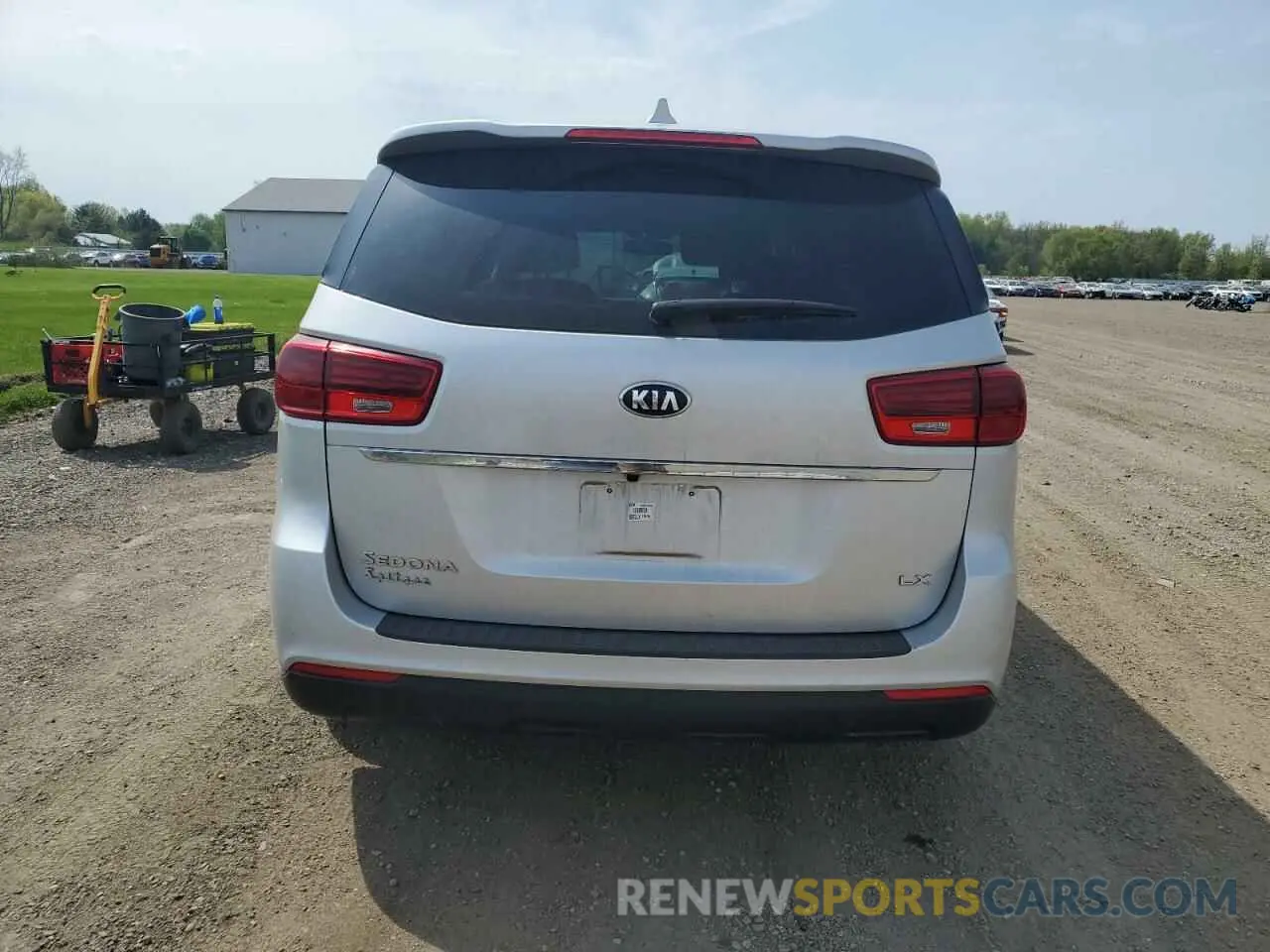 6 Photograph of a damaged car KNDMB5C17K6542290 KIA All Models 2019