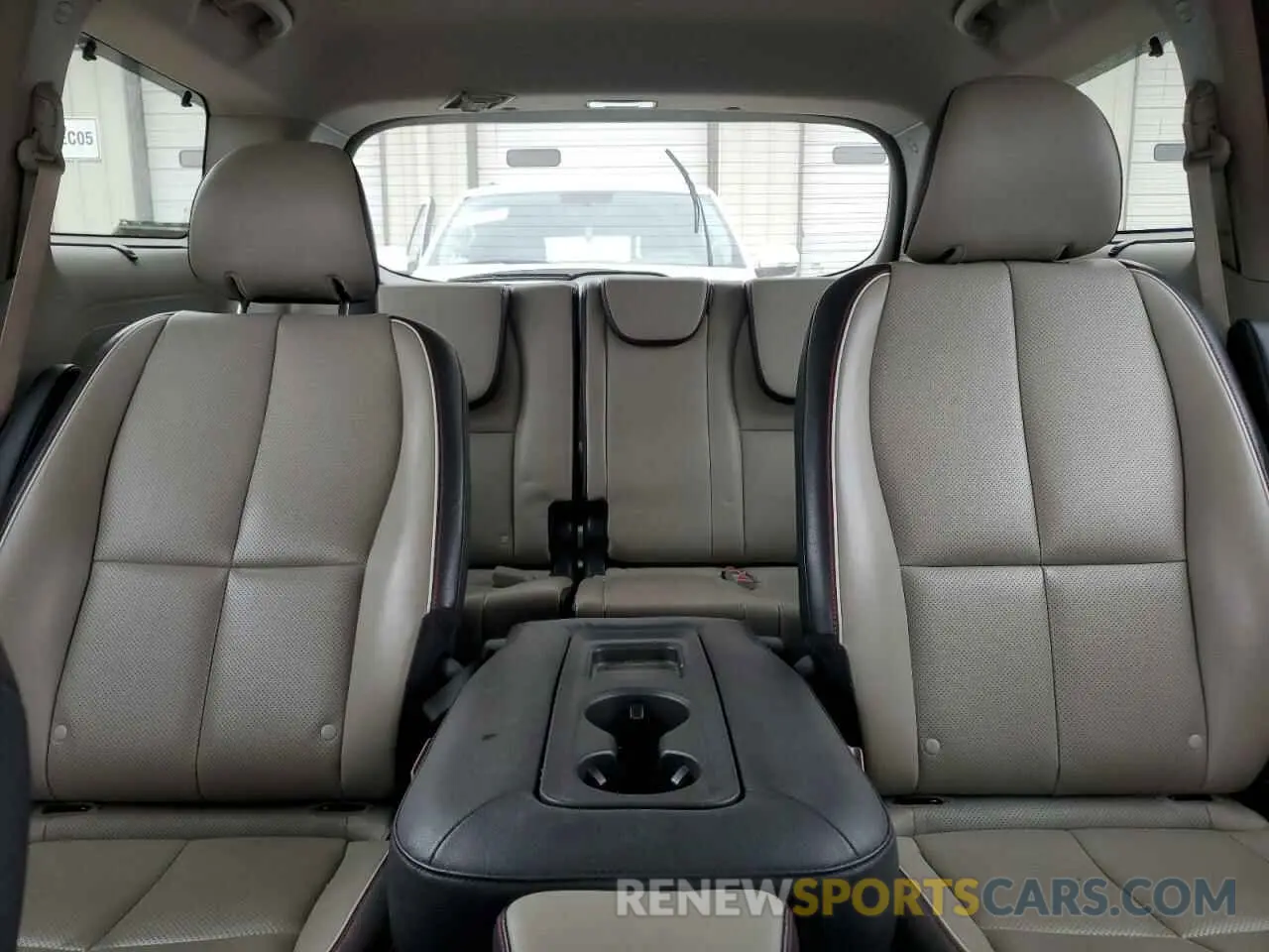 10 Photograph of a damaged car KNDMC5C1XK6538201 KIA All Models 2019