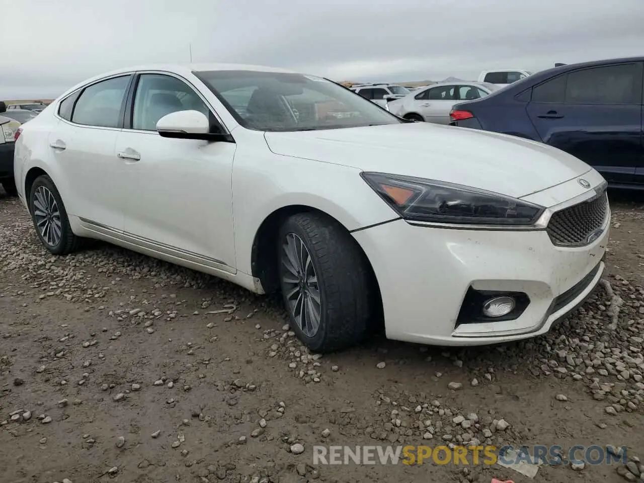 4 Photograph of a damaged car KNALB4J18K5167506 KIA CADENZA 2019