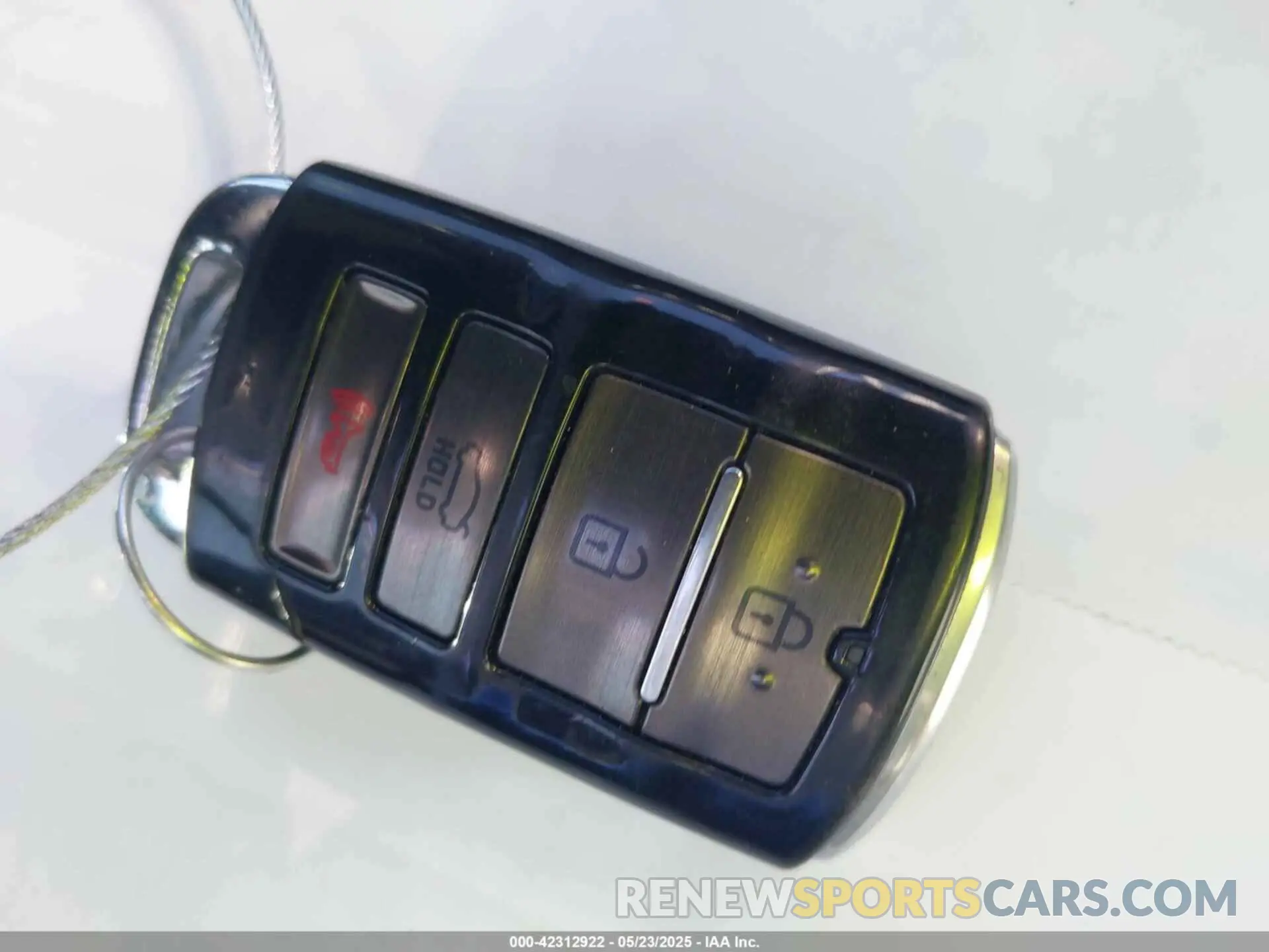 11 Фотография поврежденного автомобиля KNALC4J17K5172032 KIA CADENZA 2019