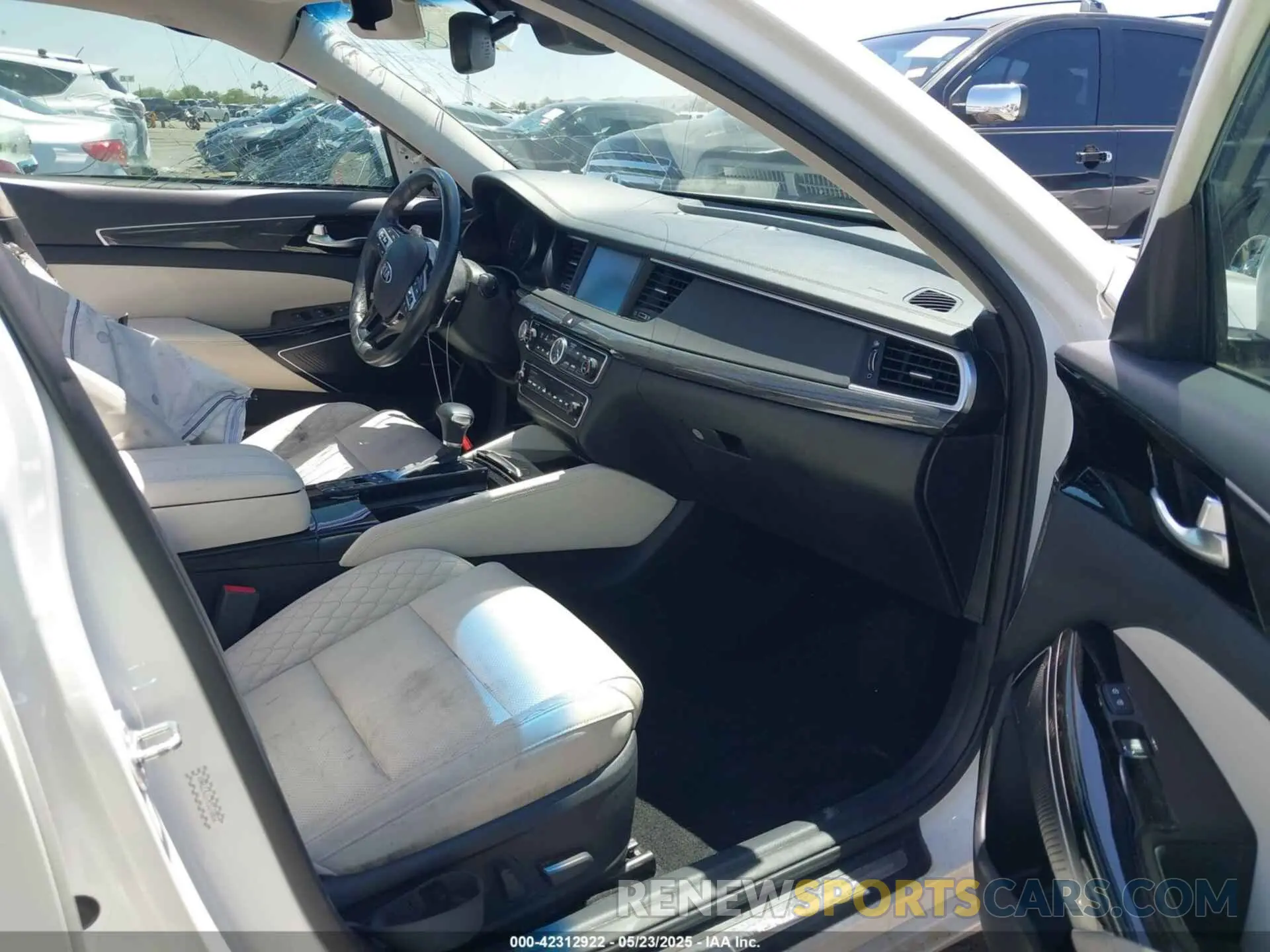 5 Фотография поврежденного автомобиля KNALC4J17K5172032 KIA CADENZA 2019