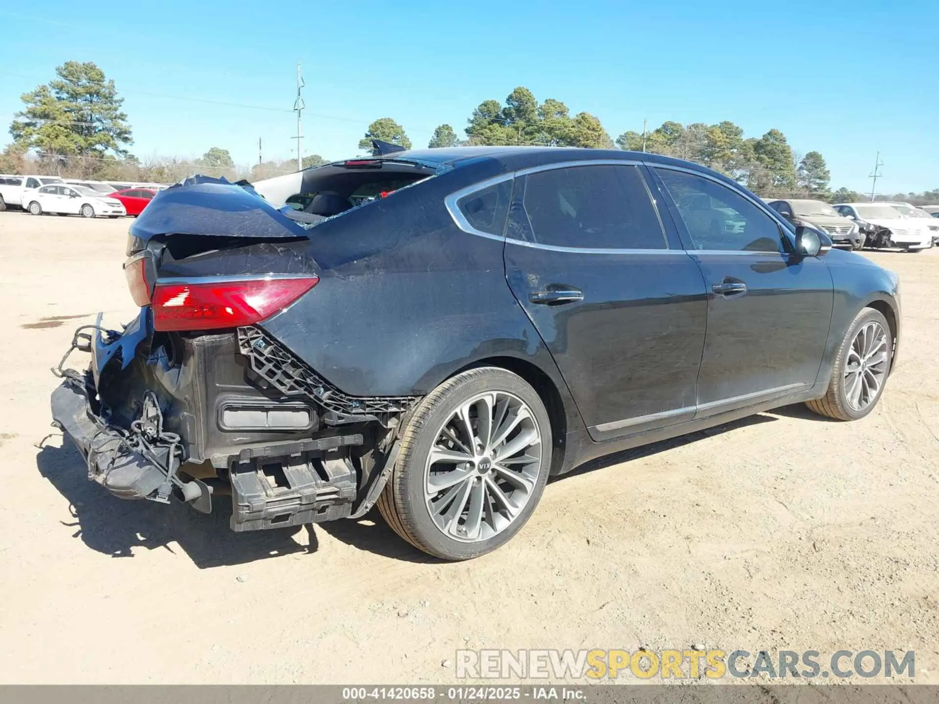 4 Photograph of a damaged car KNALC4J19K5171500 KIA CADENZA 2019