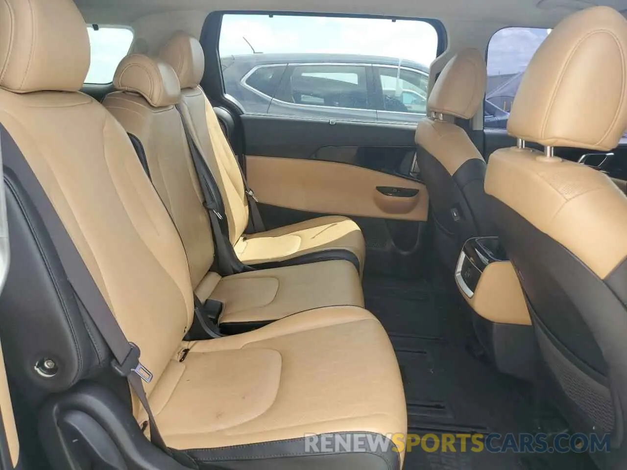 11 Фотография поврежденного автомобиля KNDNC5H39P6231933 KIA CARNIVAL E 2023