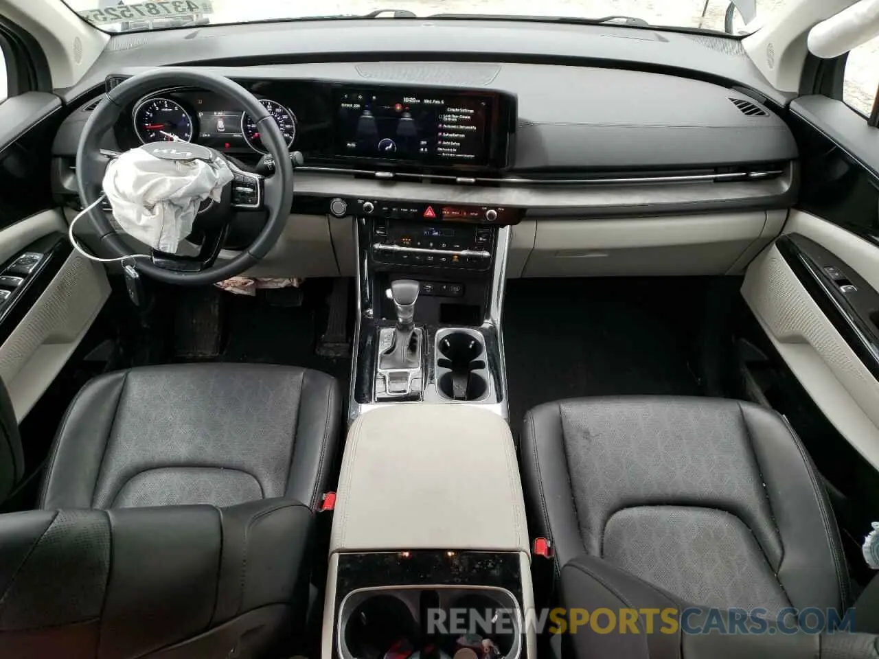 8 Photograph of a damaged car KNDNC5H31R6444751 KIA CARNIVAL E 2024