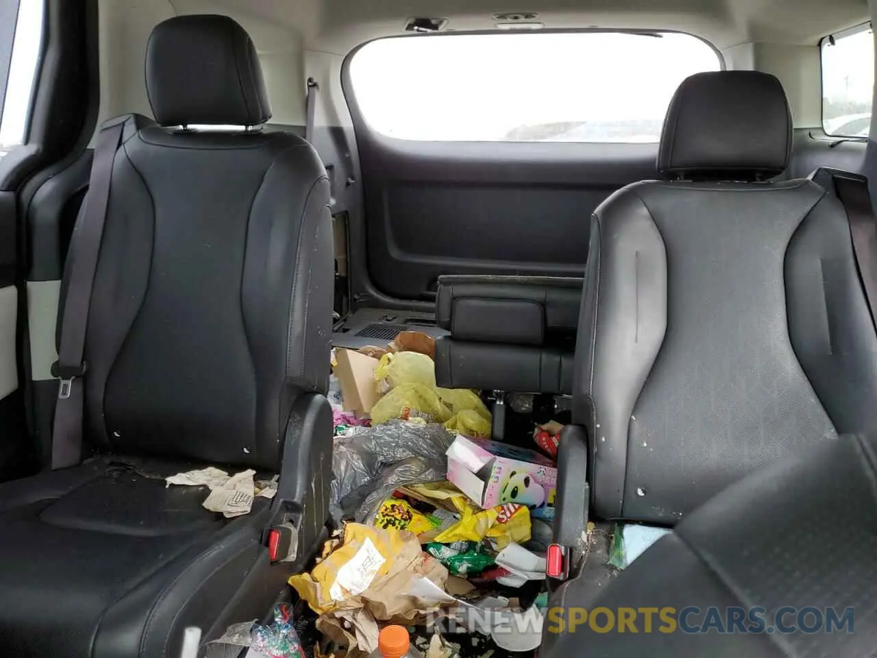10 Фотография поврежденного автомобиля KNDNC5H33R6314163 KIA CARNIVAL E 2024
