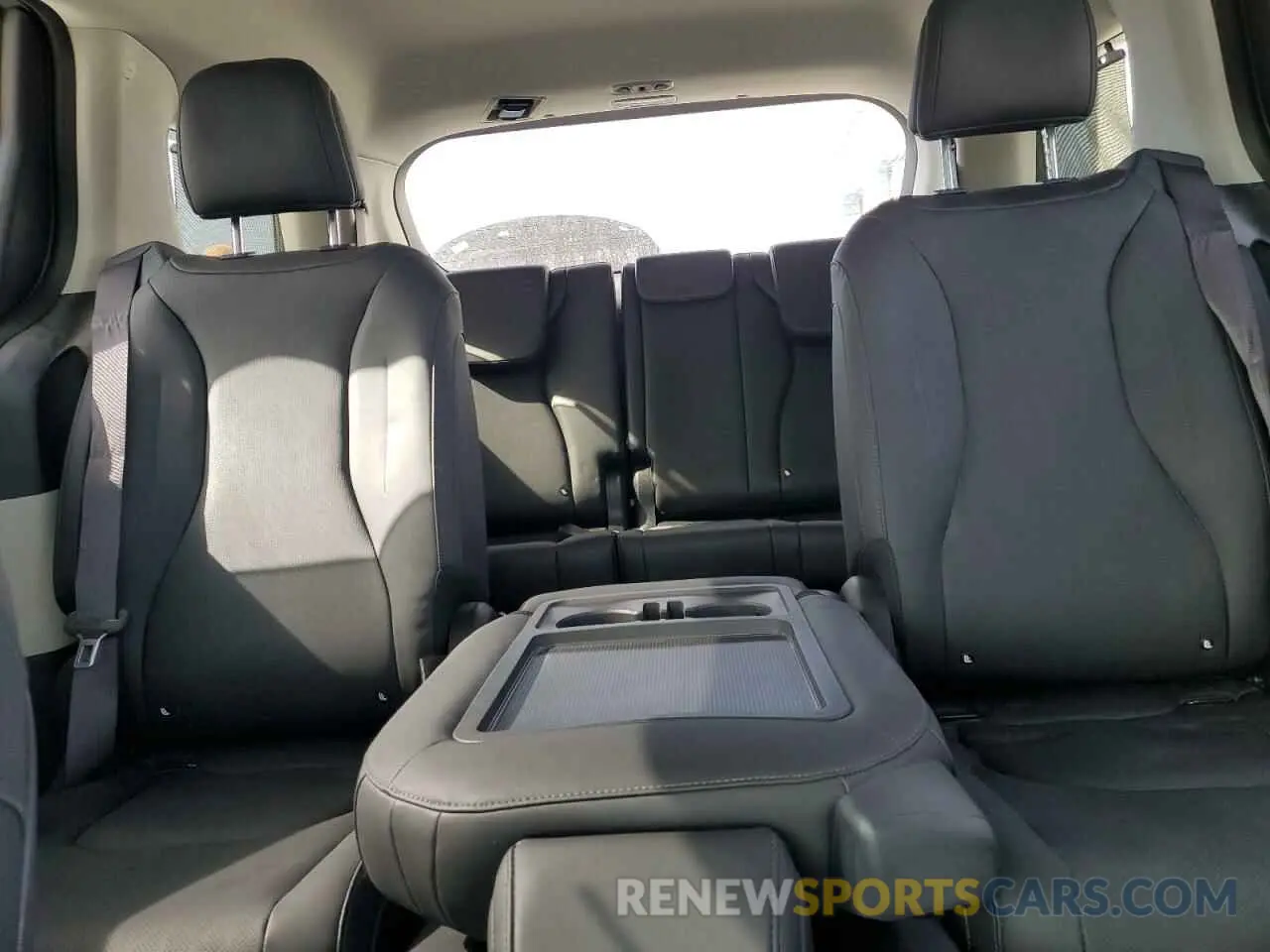 10 Фотография поврежденного автомобиля KNDNC5H34R6432769 KIA CARNIVAL E 2024