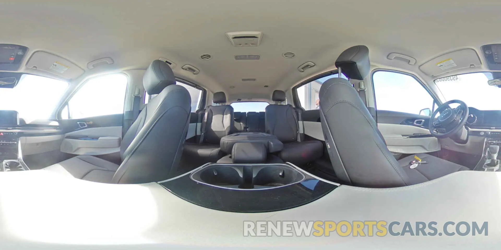 15 Фотография поврежденного автомобиля KNDNC5H34R6432769 KIA CARNIVAL E 2024
