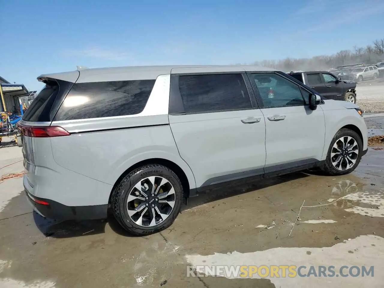 3 Фотография поврежденного автомобиля KNDNC5H34R6432769 KIA CARNIVAL E 2024