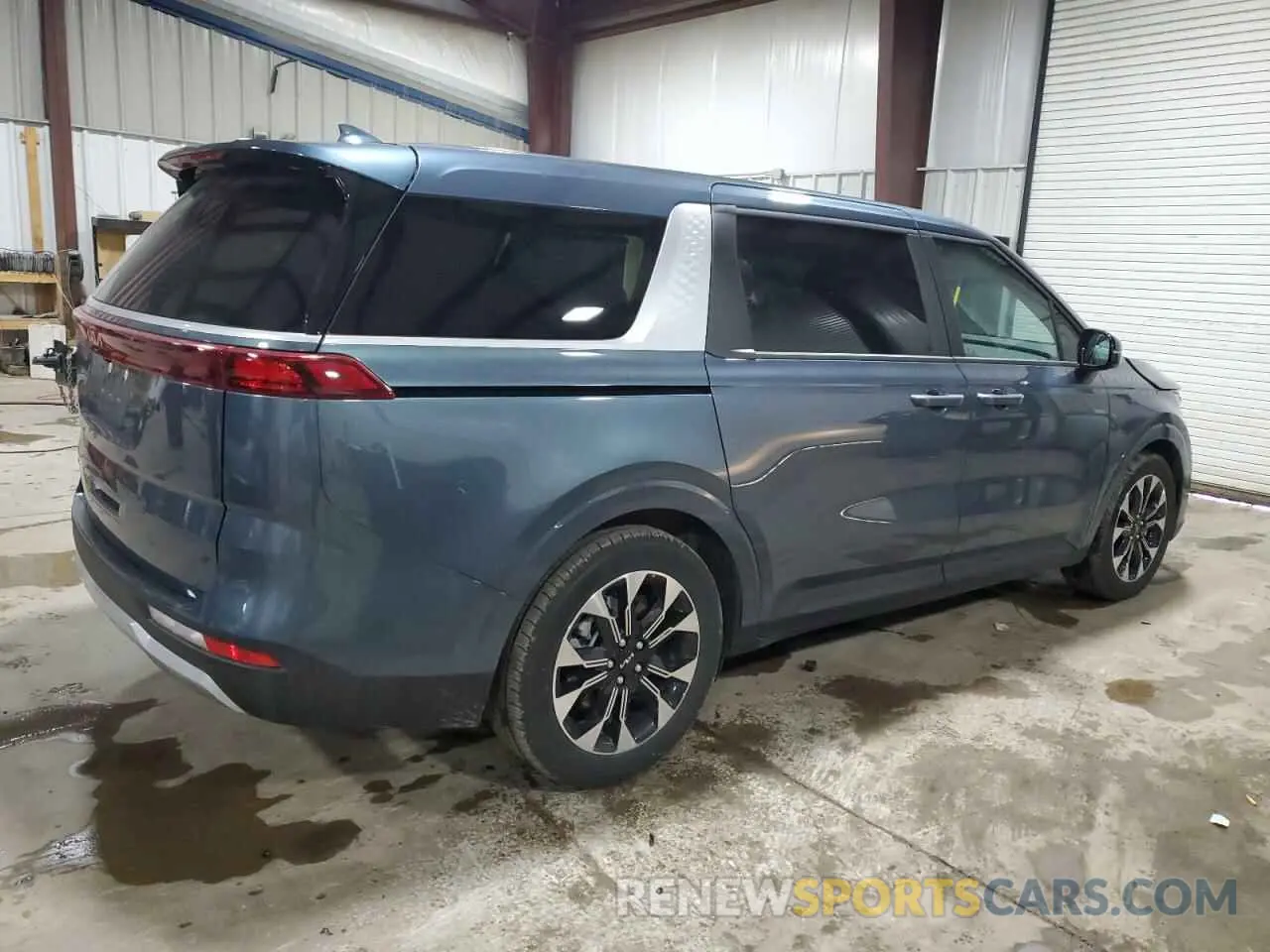 3 Photograph of a damaged car KNDNC5H34R6445165 KIA CARNIVAL E 2024