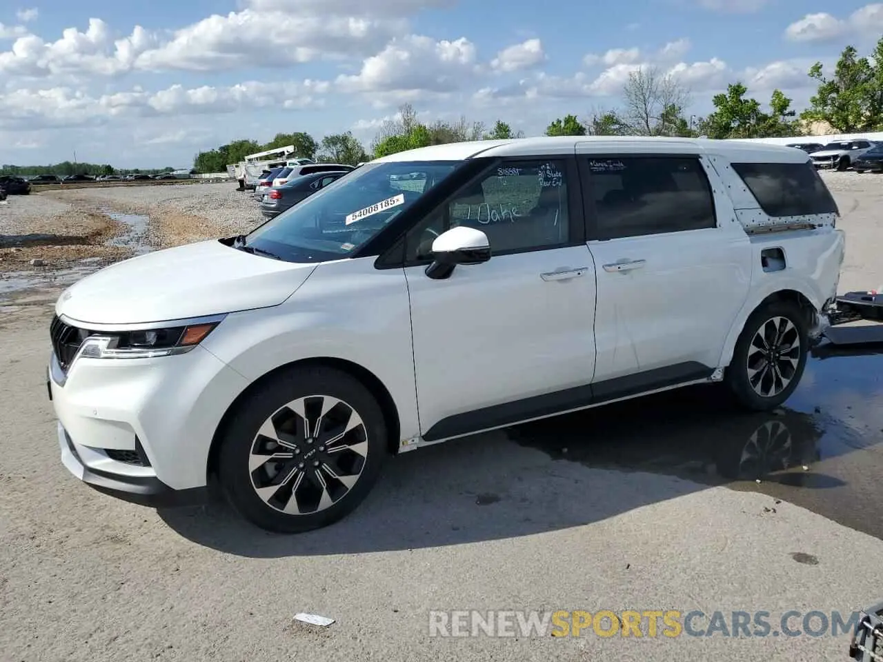 1 Photograph of a damaged car KNDNC5H35R6313869 KIA CARNIVAL E 2024