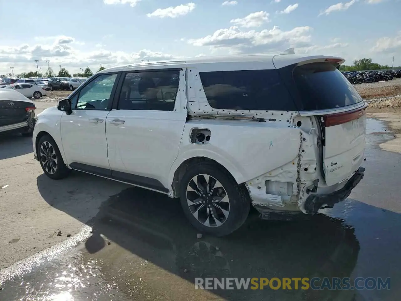 2 Photograph of a damaged car KNDNC5H35R6313869 KIA CARNIVAL E 2024