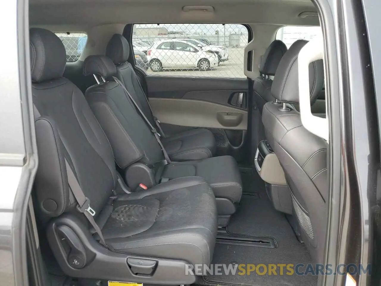 11 Фотография поврежденного автомобиля KNDNC5KA1S6037073 KIA CARNIVAL E 2025