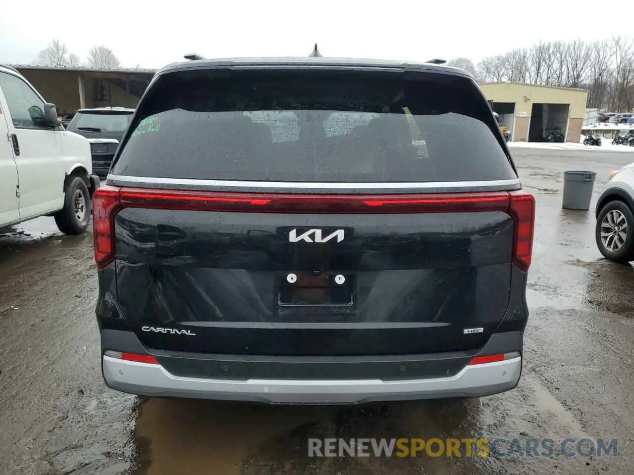 6 Photograph of a damaged car KNDNC5KA9S6029416 KIA CARNIVAL E 2025