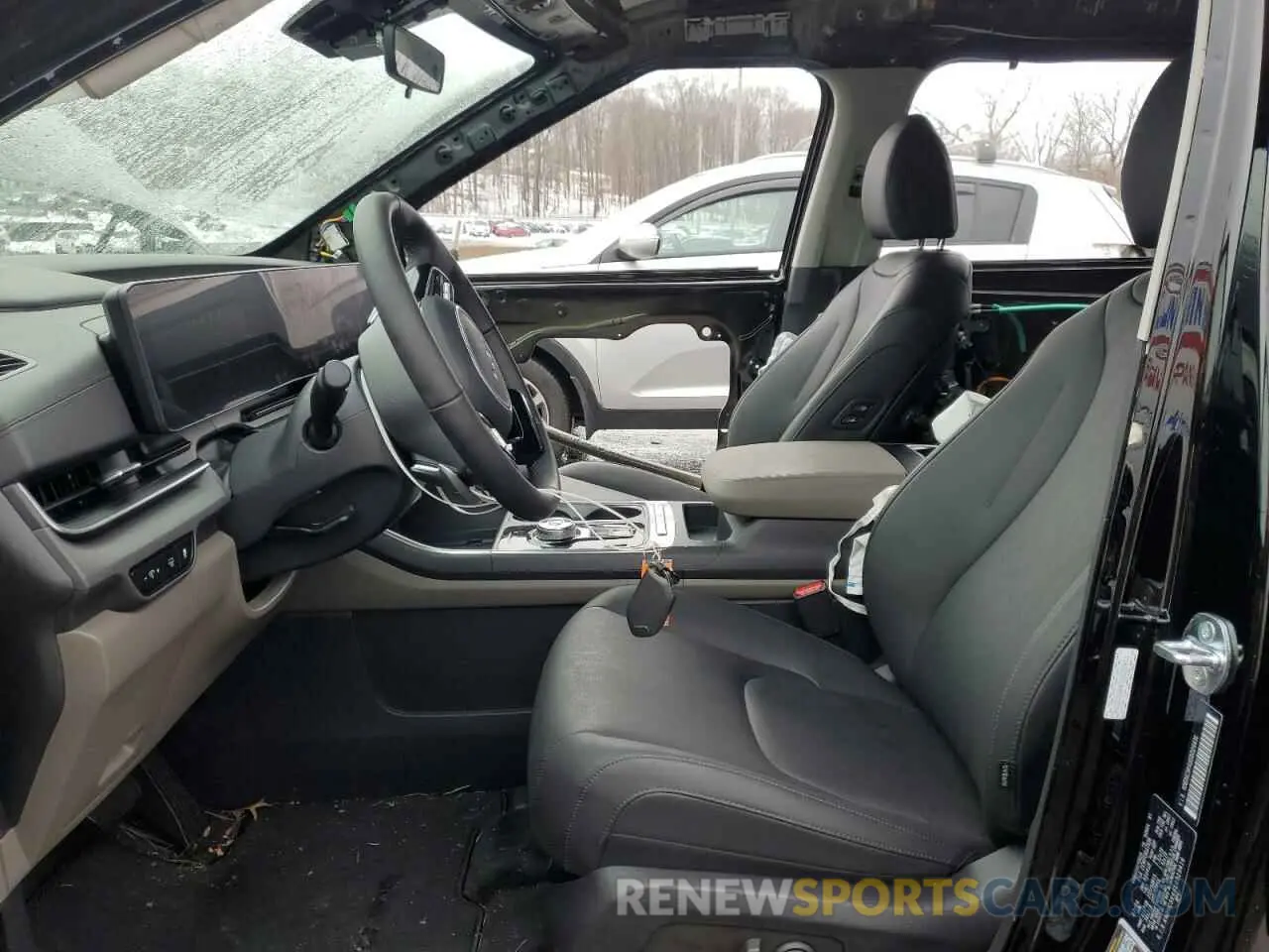 7 Photograph of a damaged car KNDNC5KA9S6029416 KIA CARNIVAL E 2025