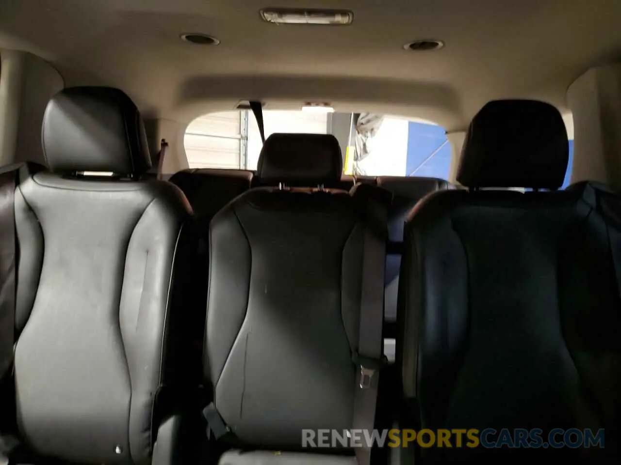 10 Photograph of a damaged car KNDNB4H30N6131911 KIA CARNIVAL L 2022