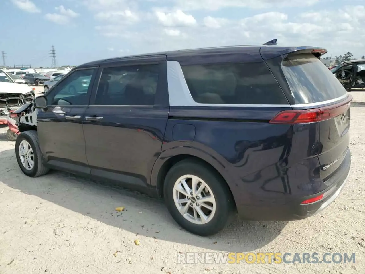 2 Photograph of a damaged car KNDNB4H30N6135991 KIA CARNIVAL L 2022