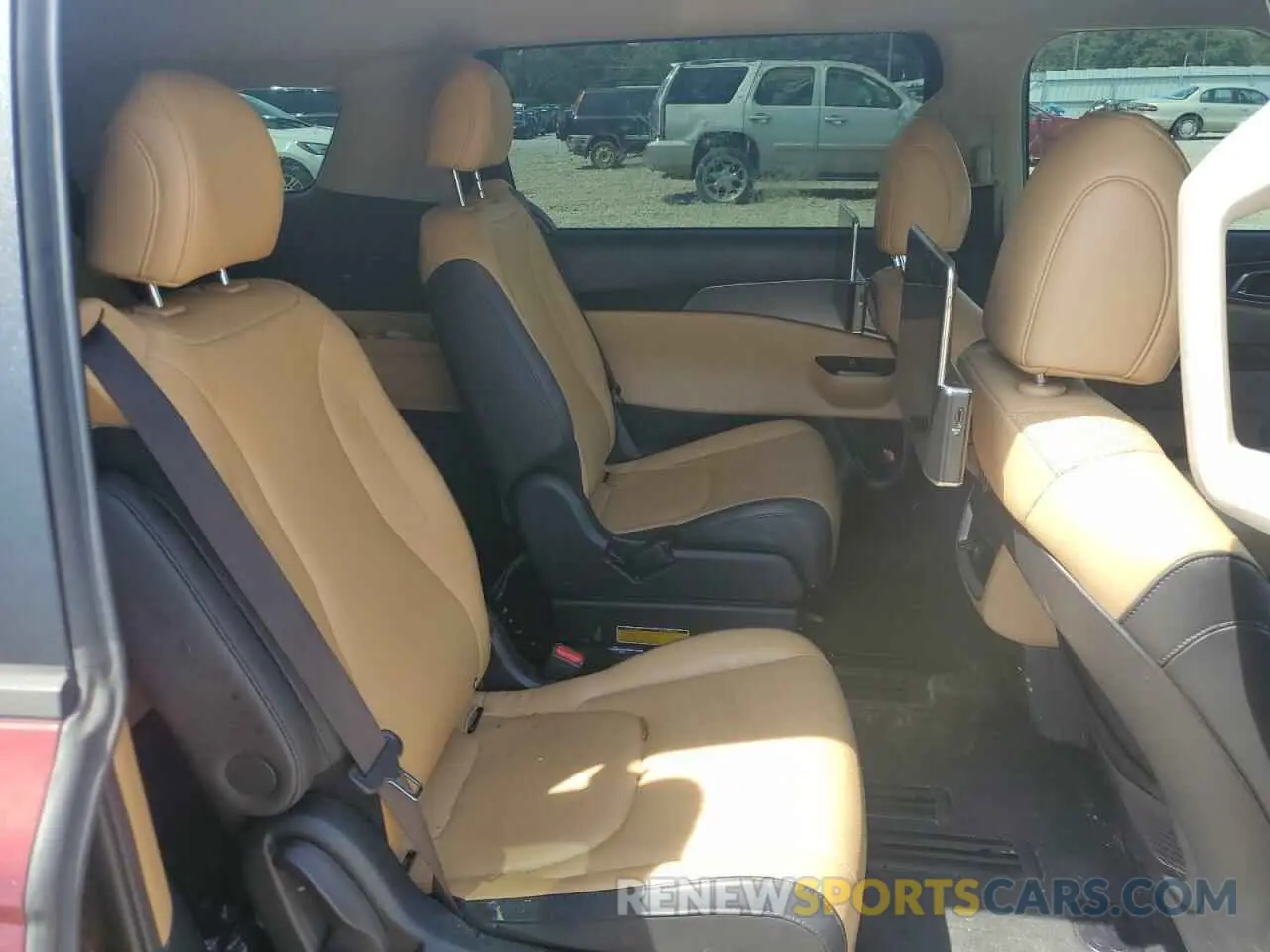11 Фотография поврежденного автомобиля KNDNB4H31N6109352 KIA CARNIVAL L 2022