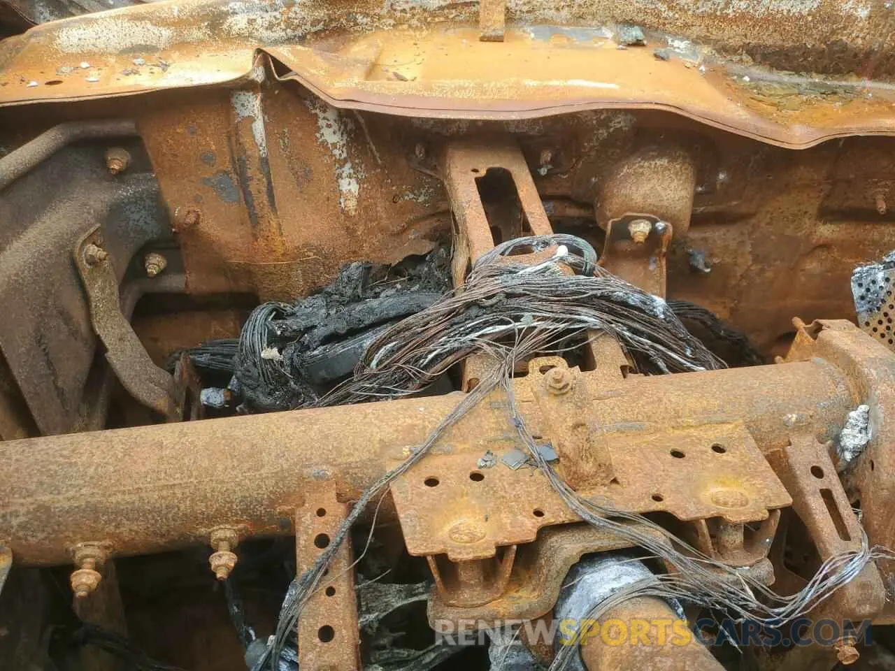 9 Photograph of a damaged car KNDNB4H32P6288262 KIA CARNIVAL L 2023