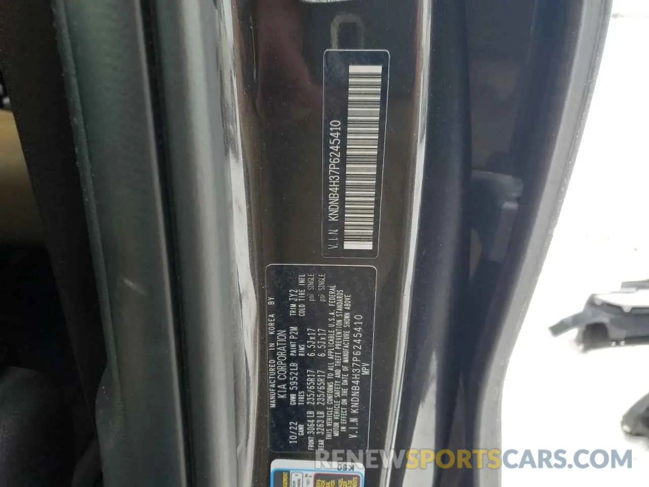 14 Photograph of a damaged car KNDNB4H37P6245410 KIA CARNIVAL L 2023